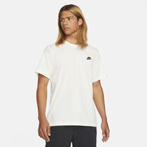 Nike Sportswear Club