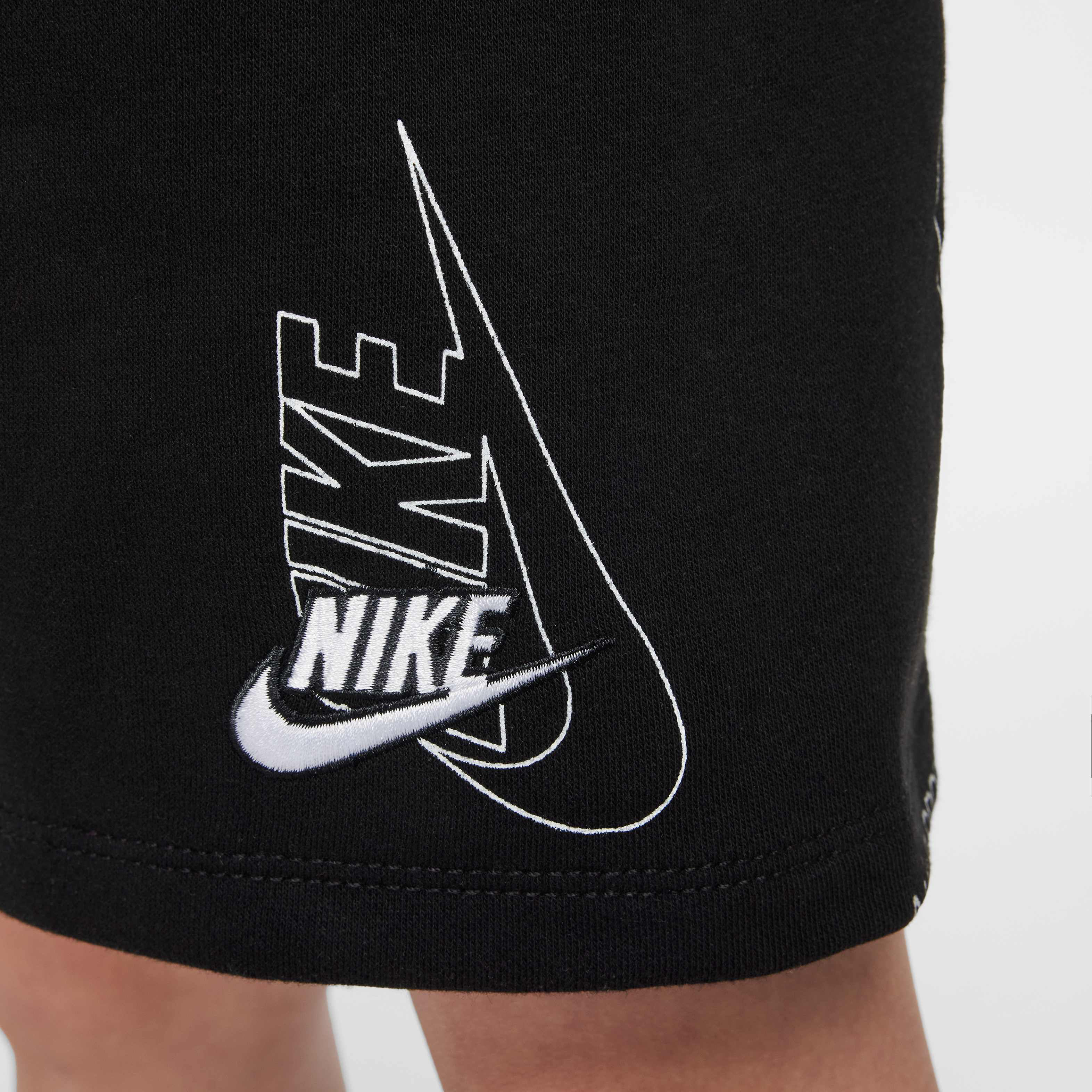 Nike image number 10