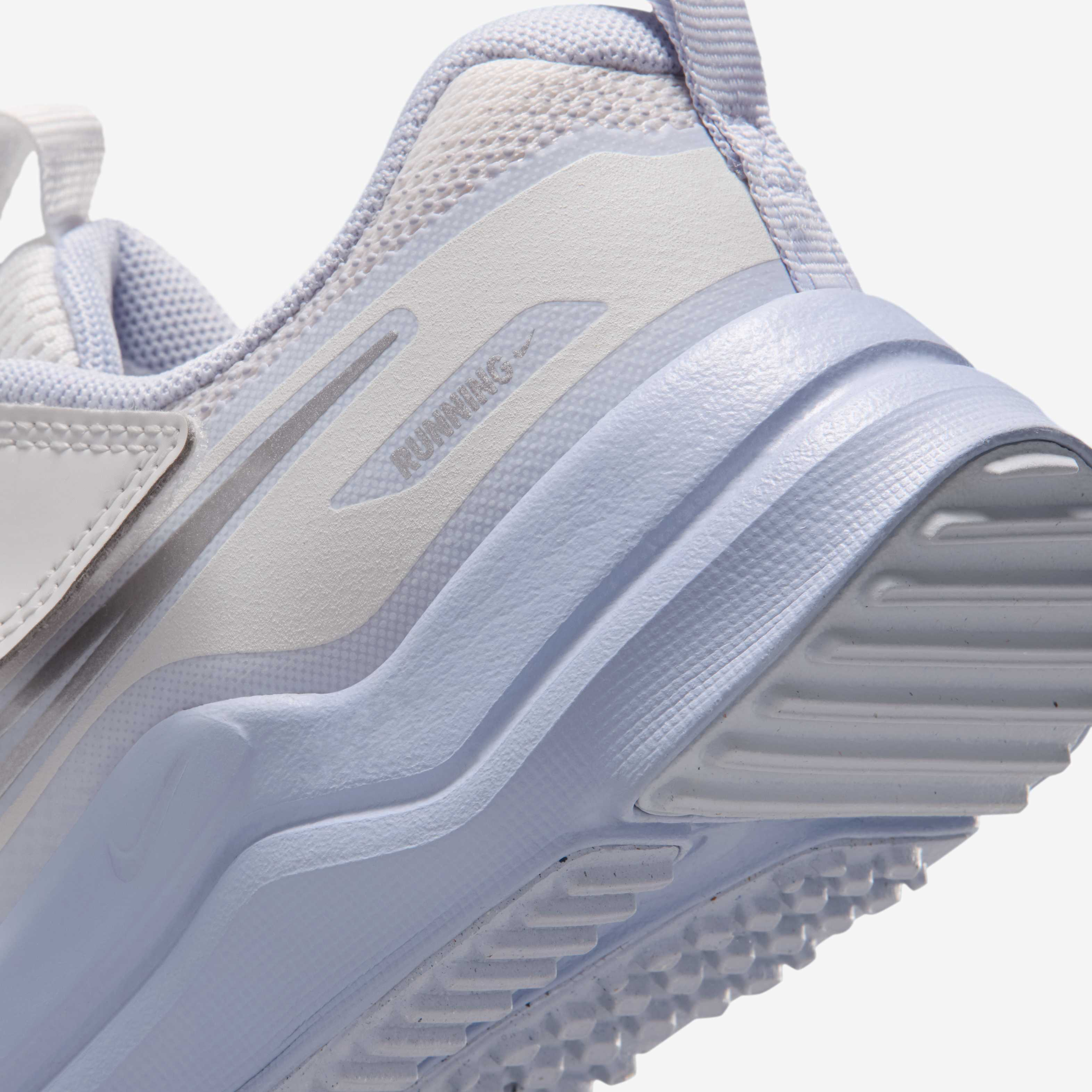 Nike Cosmic Runner image number 7