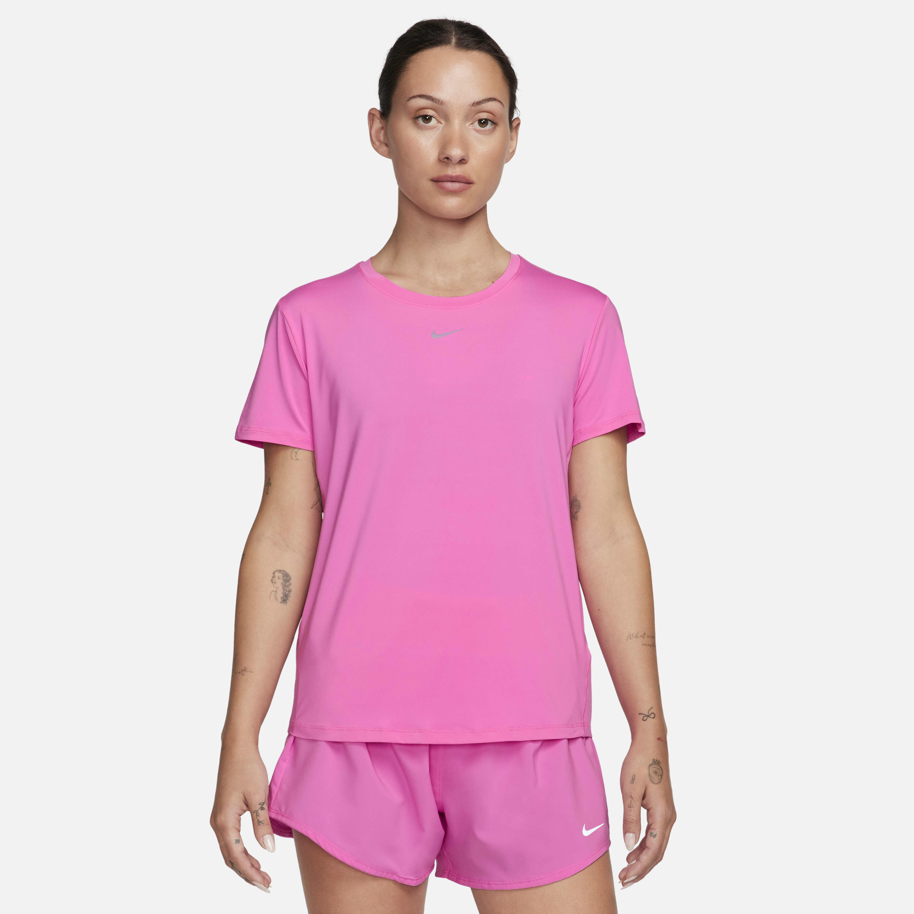 womens nike shorts and shirt set