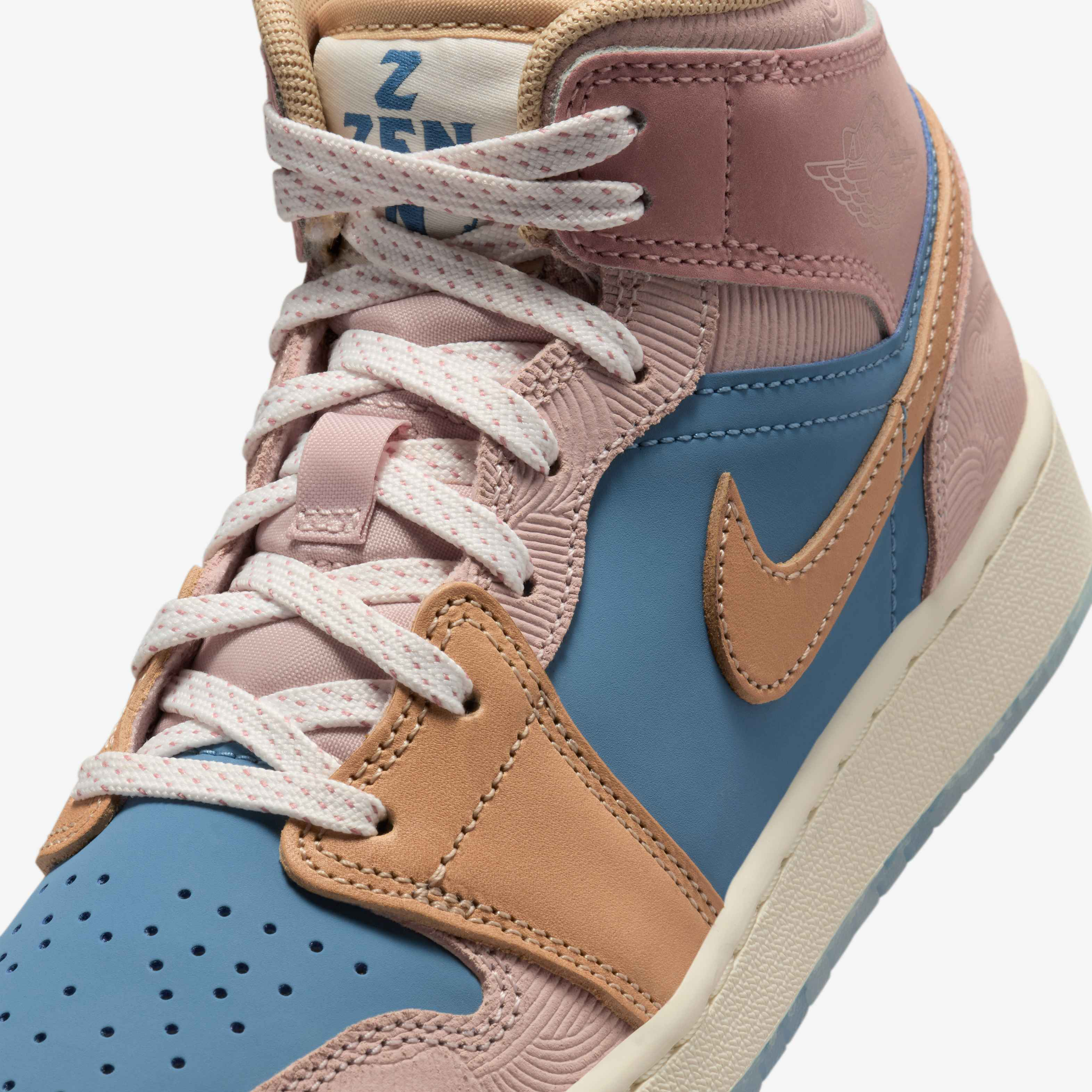 اير جوردن 1 ميد سنيكر سكول image number 6