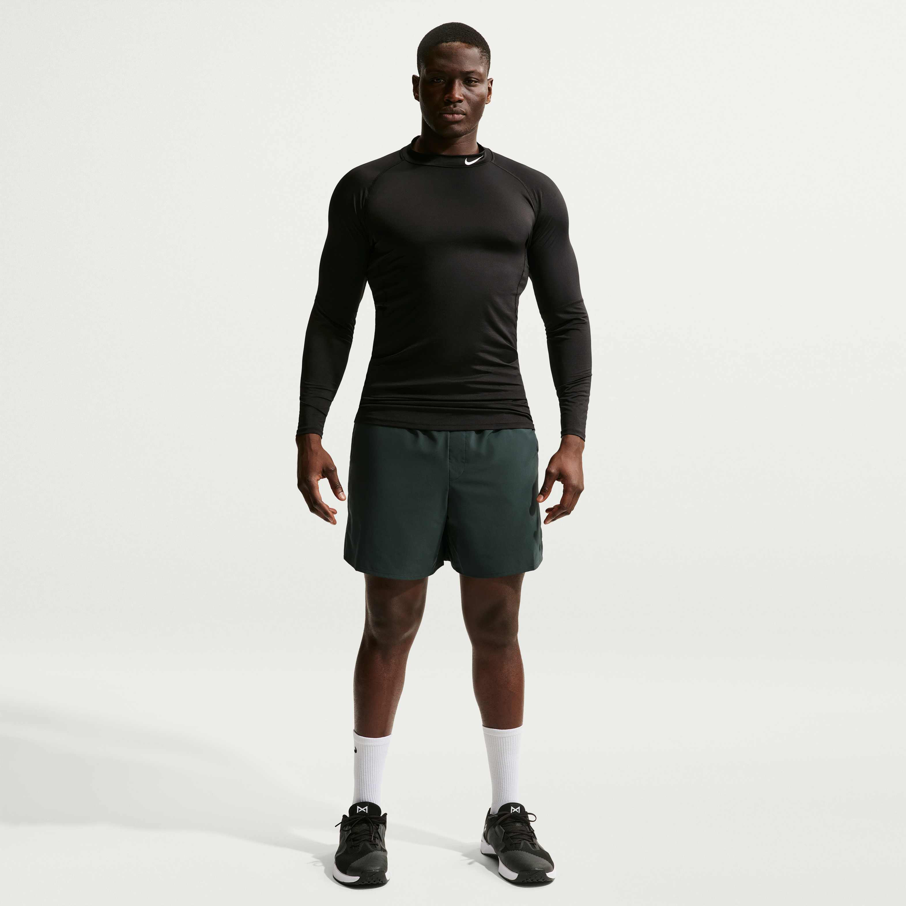 Nike Pro image number 8