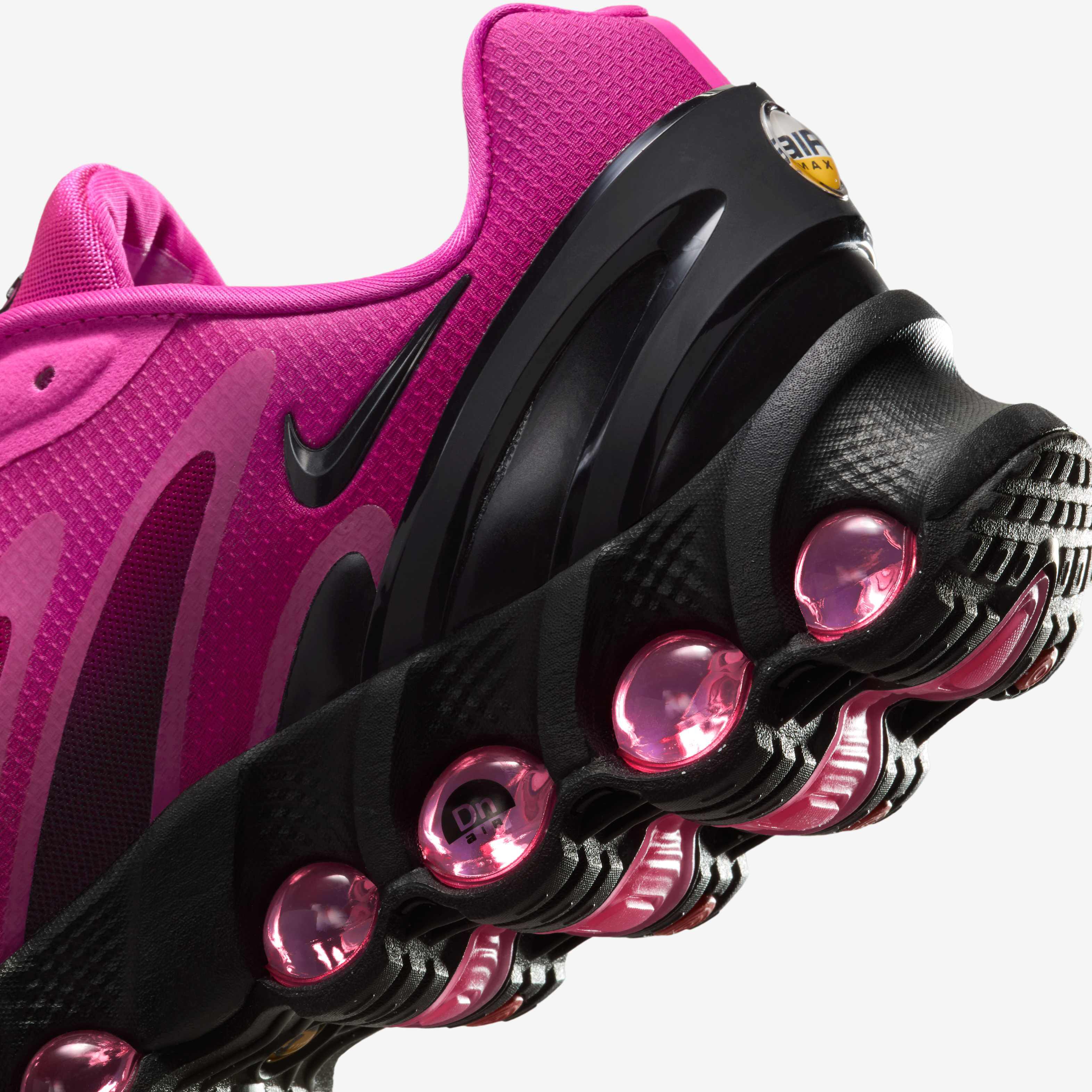vapormax active fuchsia