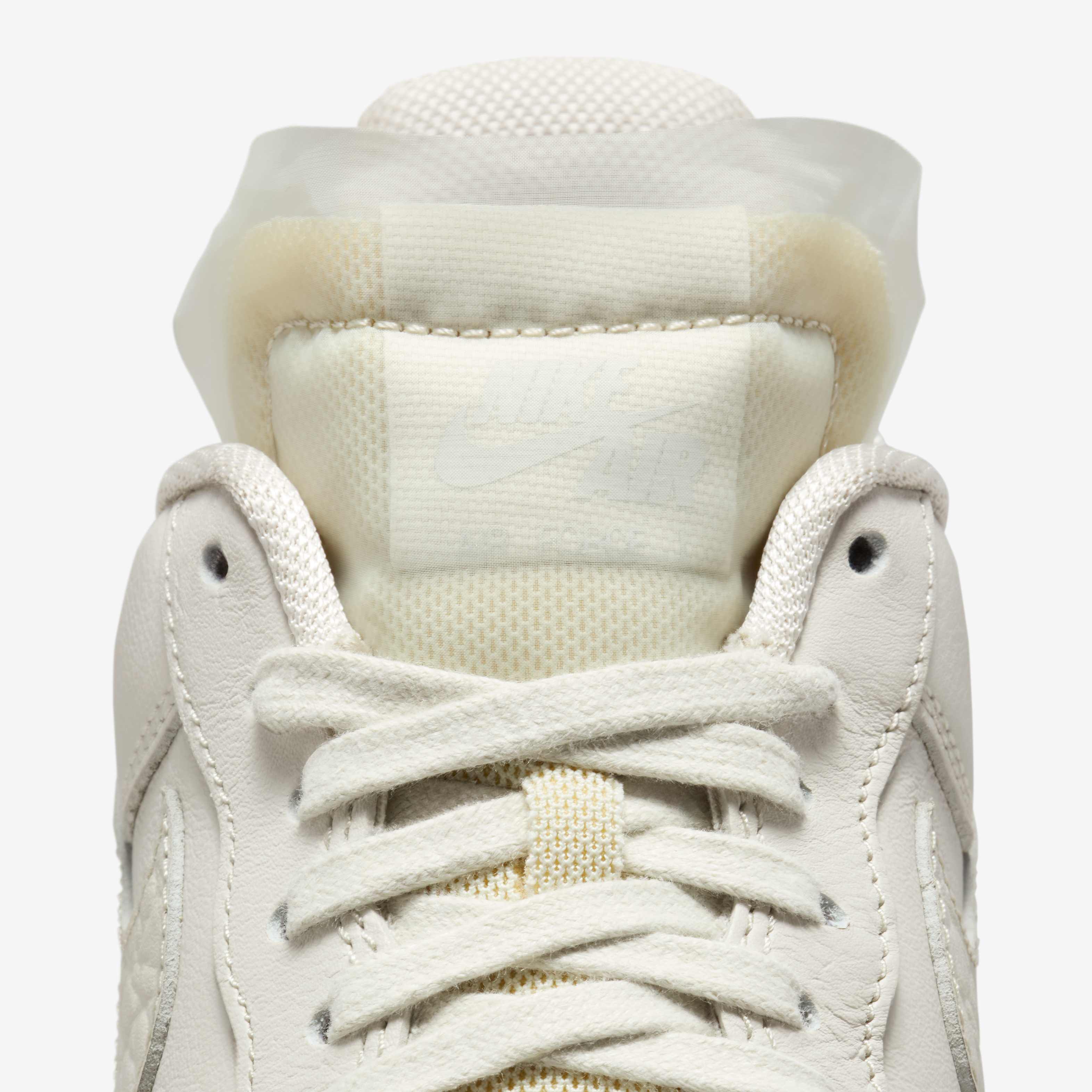 نايكي اير فورس 1 لو بريميوم image number 8