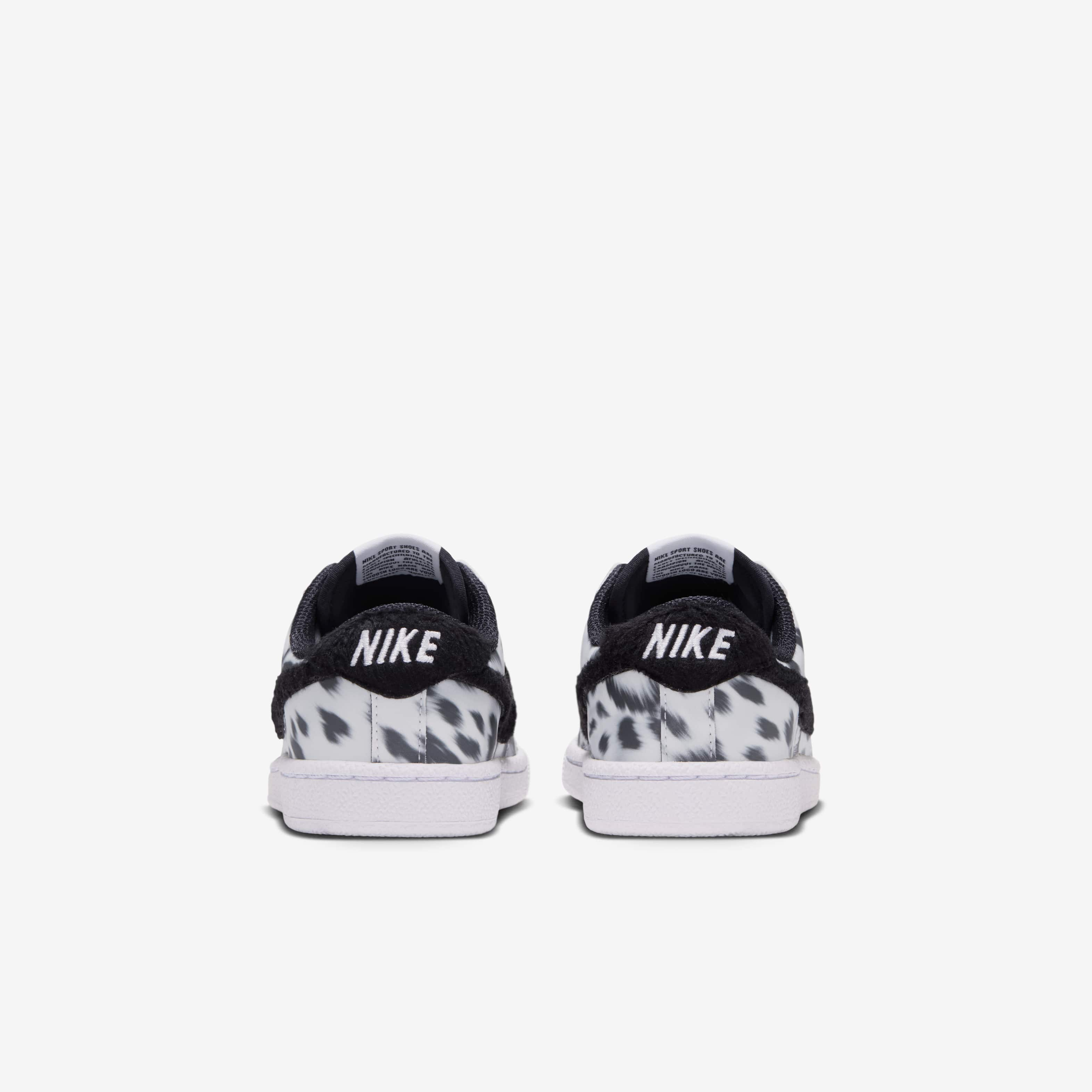 Nike Tennis Classic image number 5