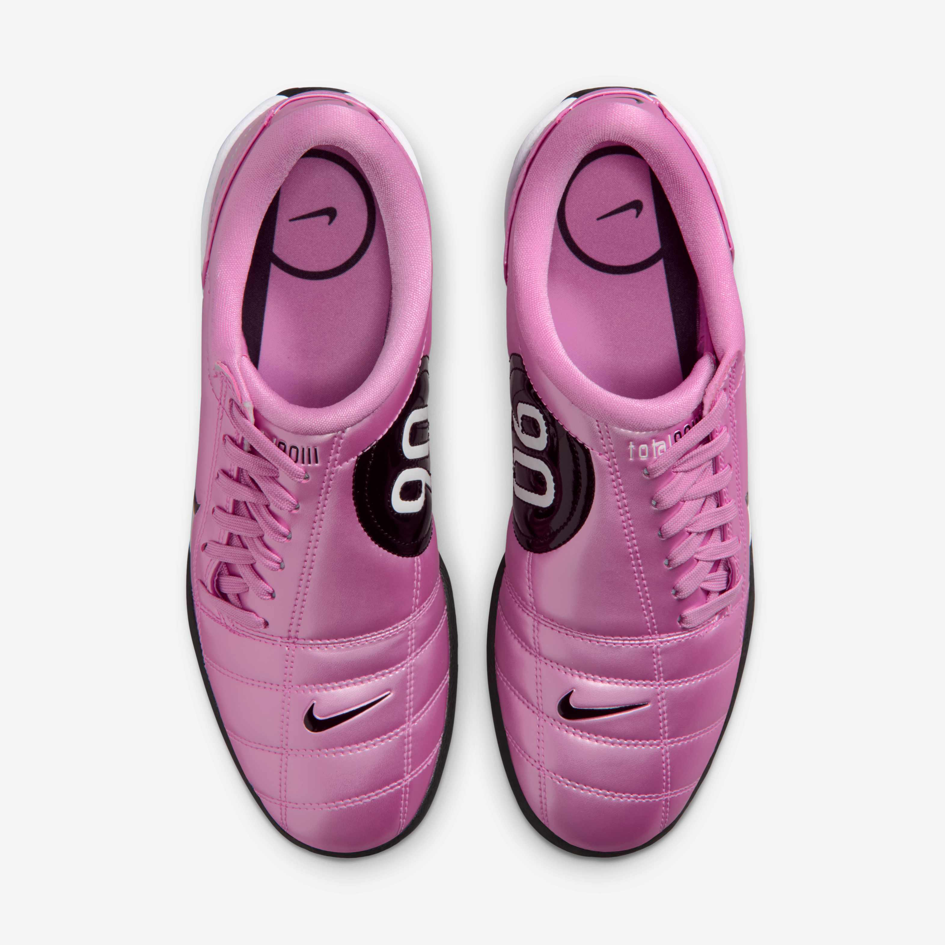 Nike Total90 image number 3