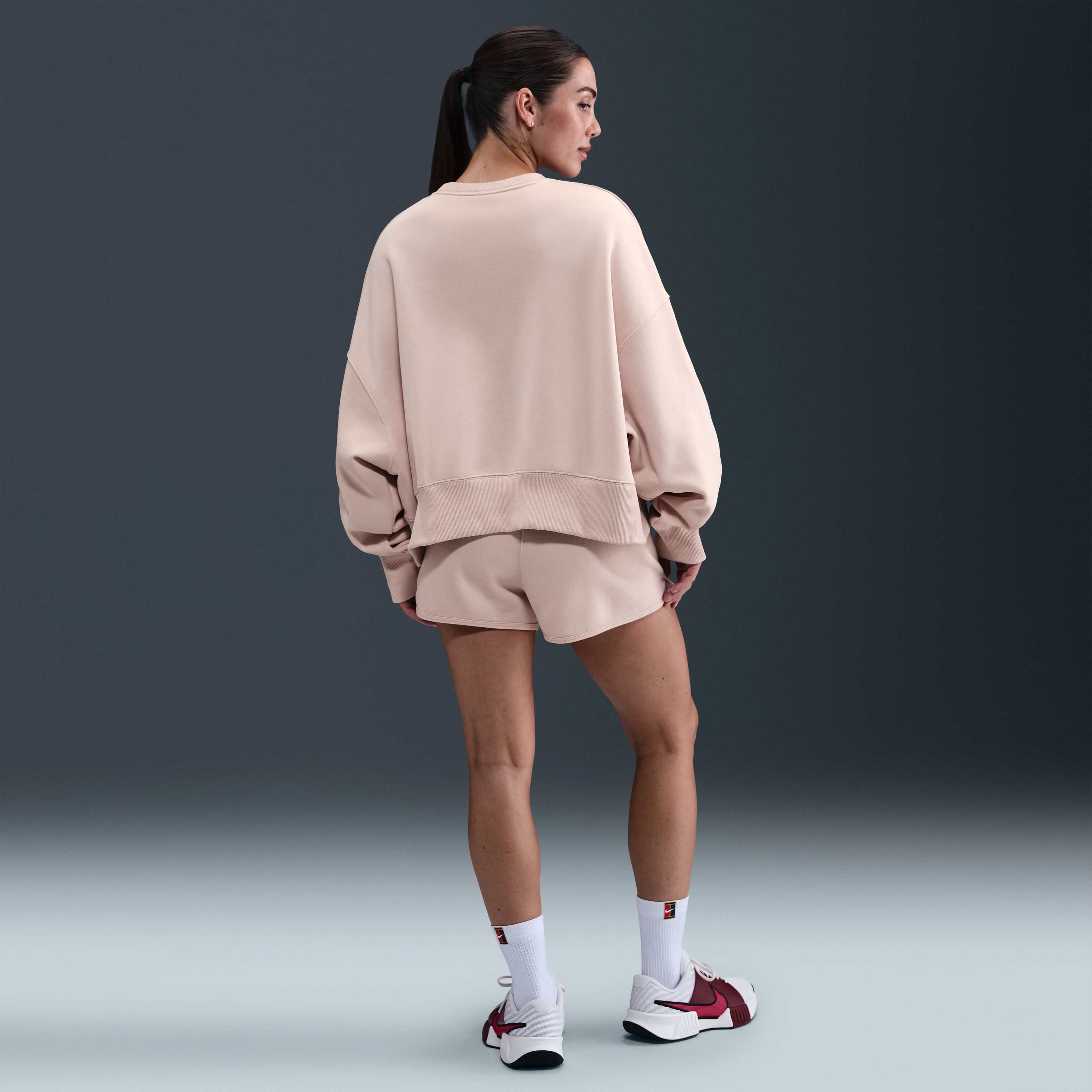 نايكي كورت هيرتدج فينيكس فليس image number 4