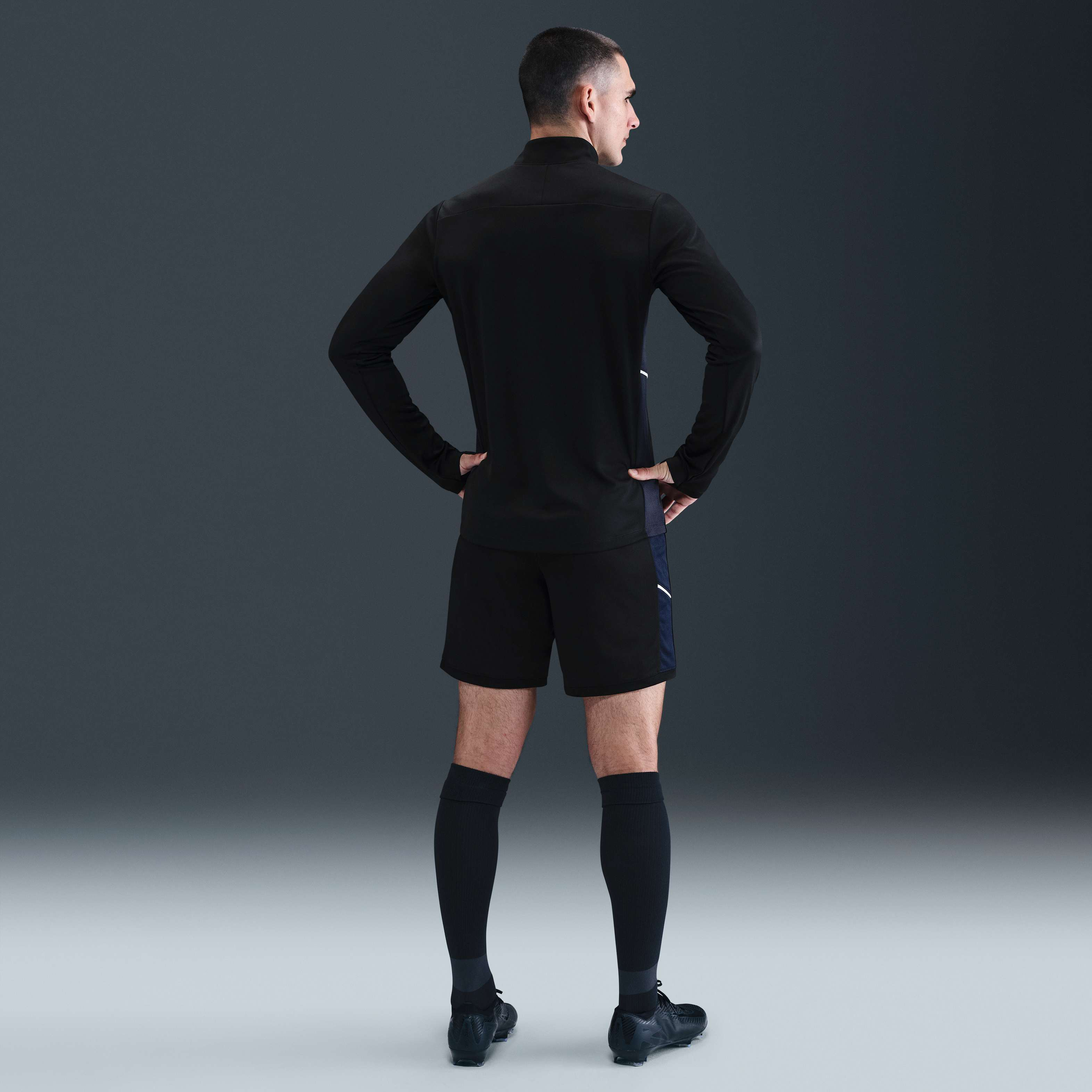 نايكي أكاديمي image number 3