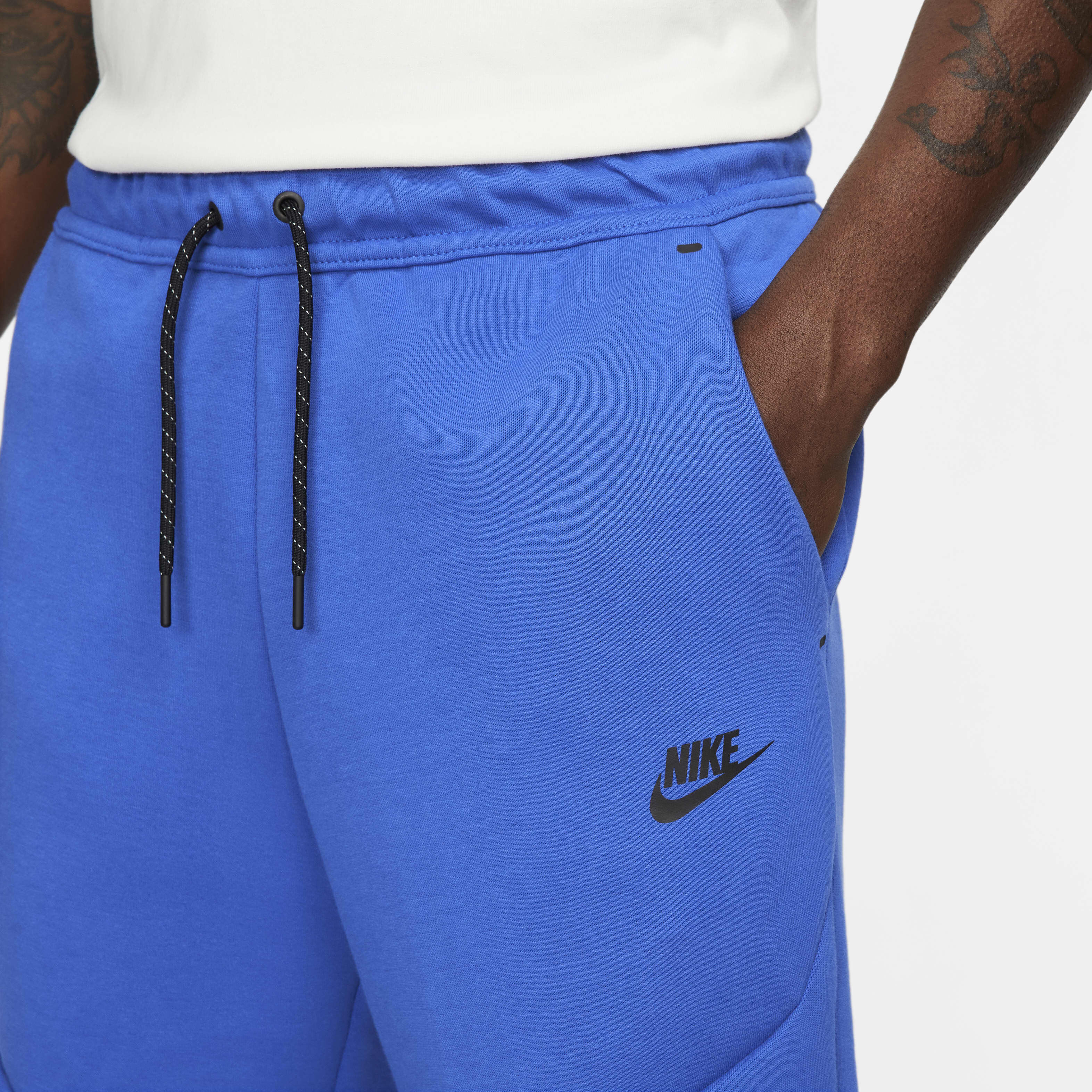 Nike Sportswear Tech Fleece image number 2