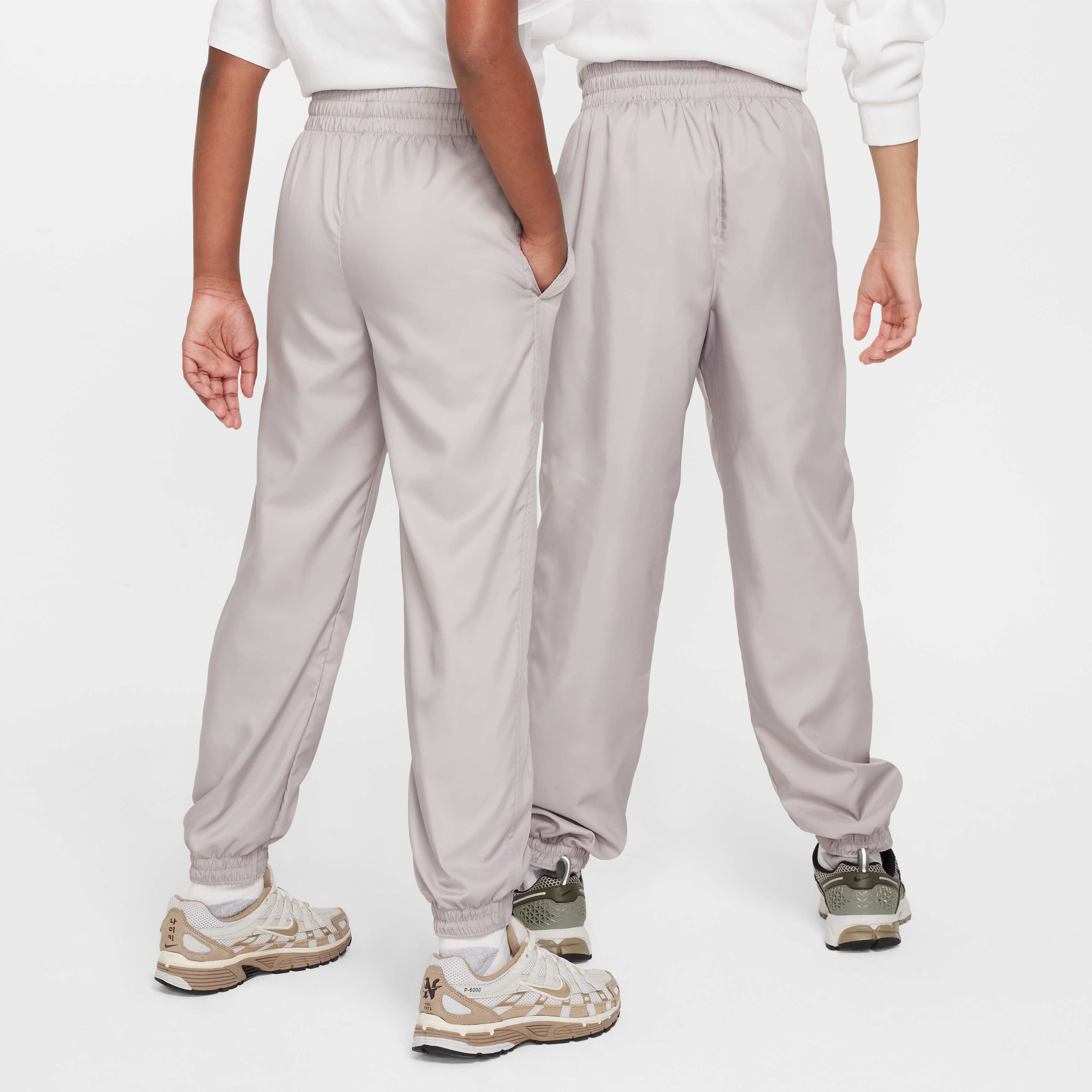 Nike Sportswear Club image number 1