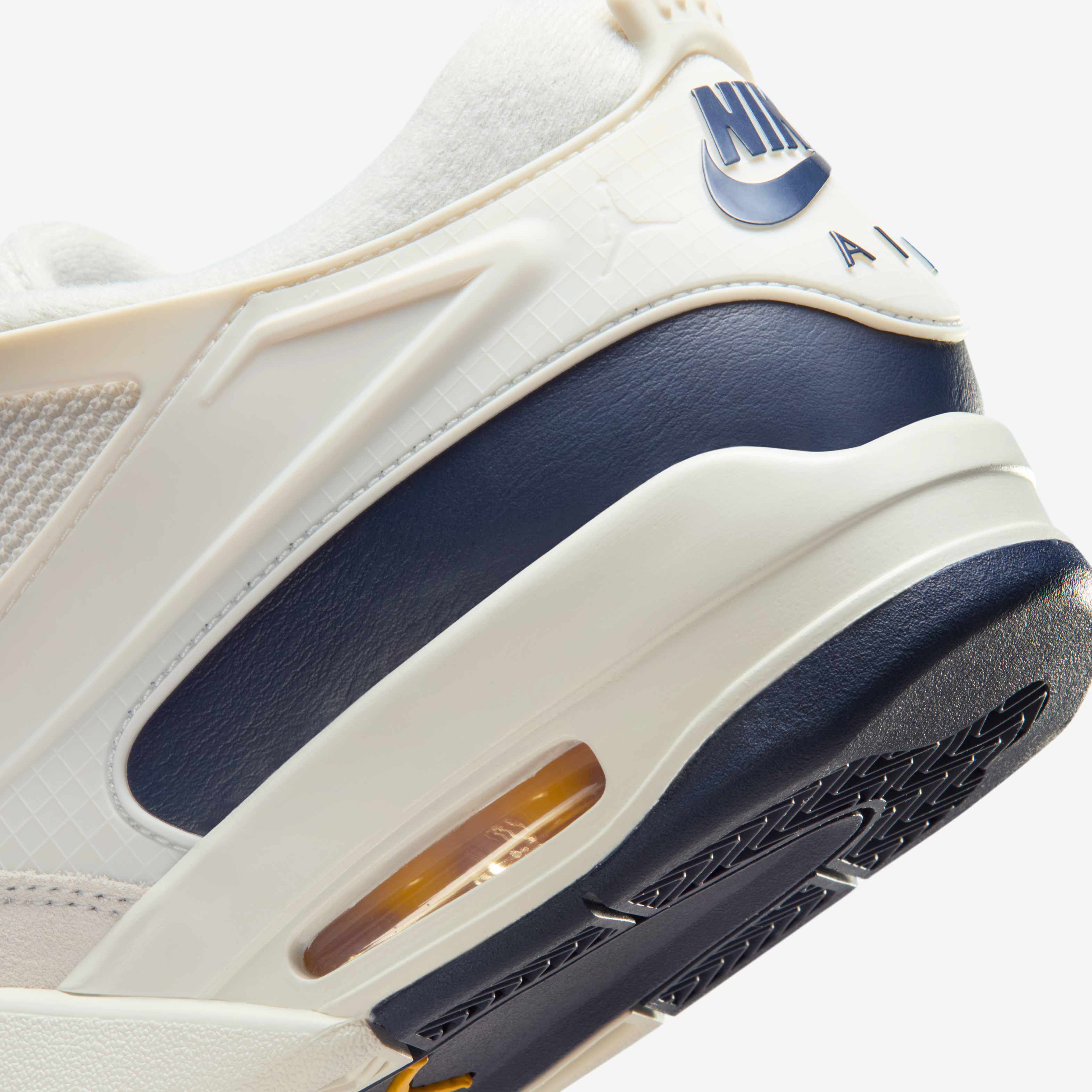 Air Jordan 4 RM image number 7