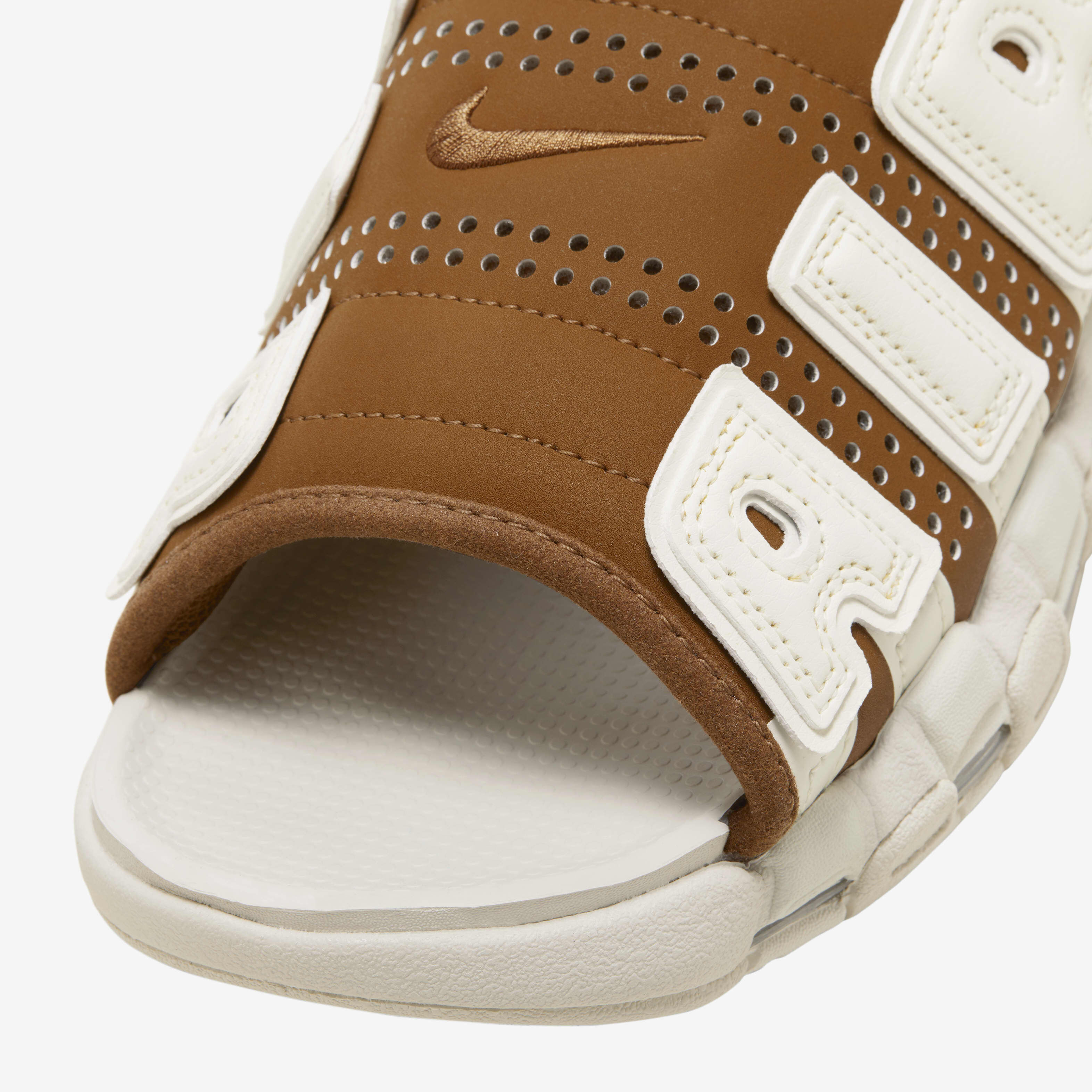 اير مور ابتمبو image number 5