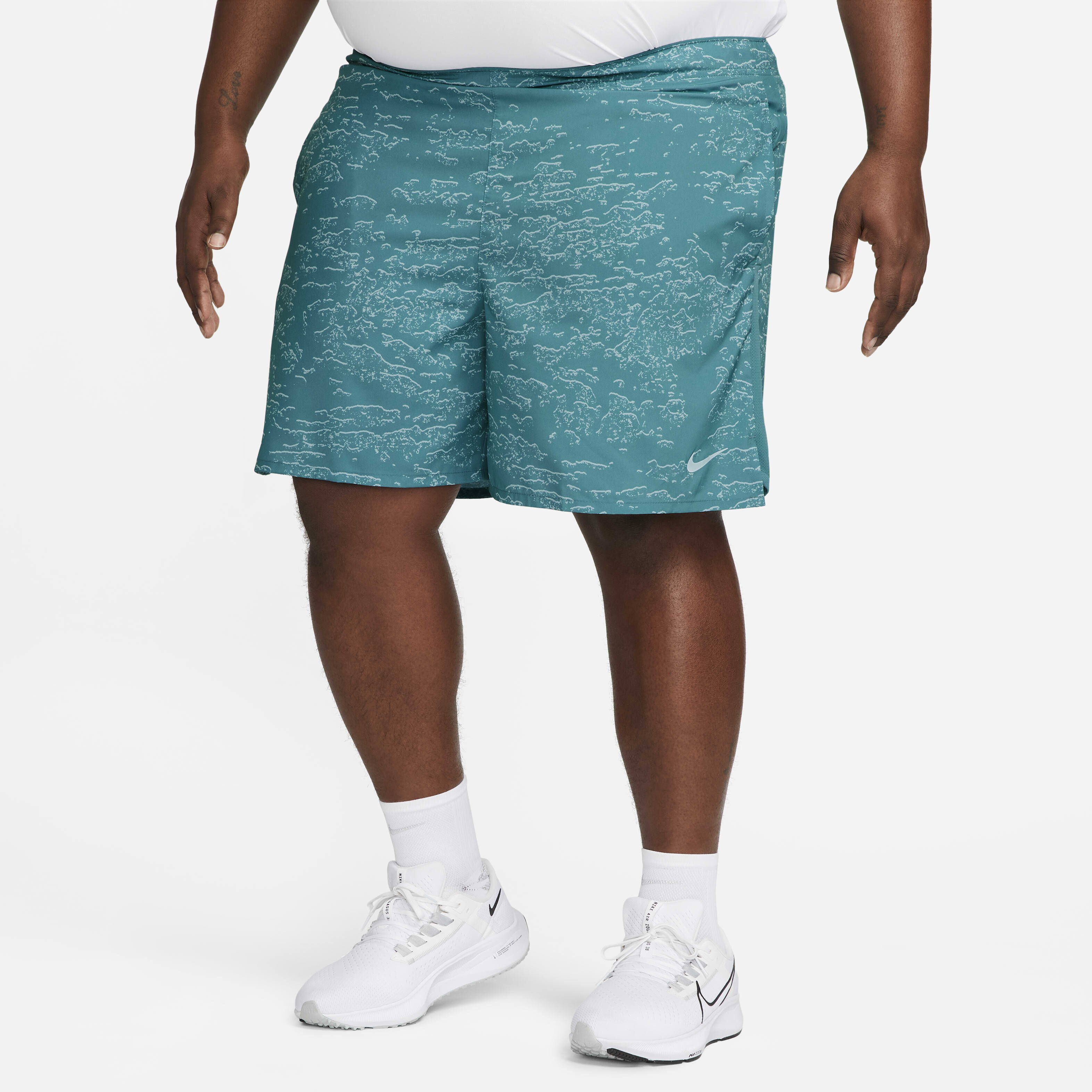 Nike Dri-FIT Run Division Challenger image number 9