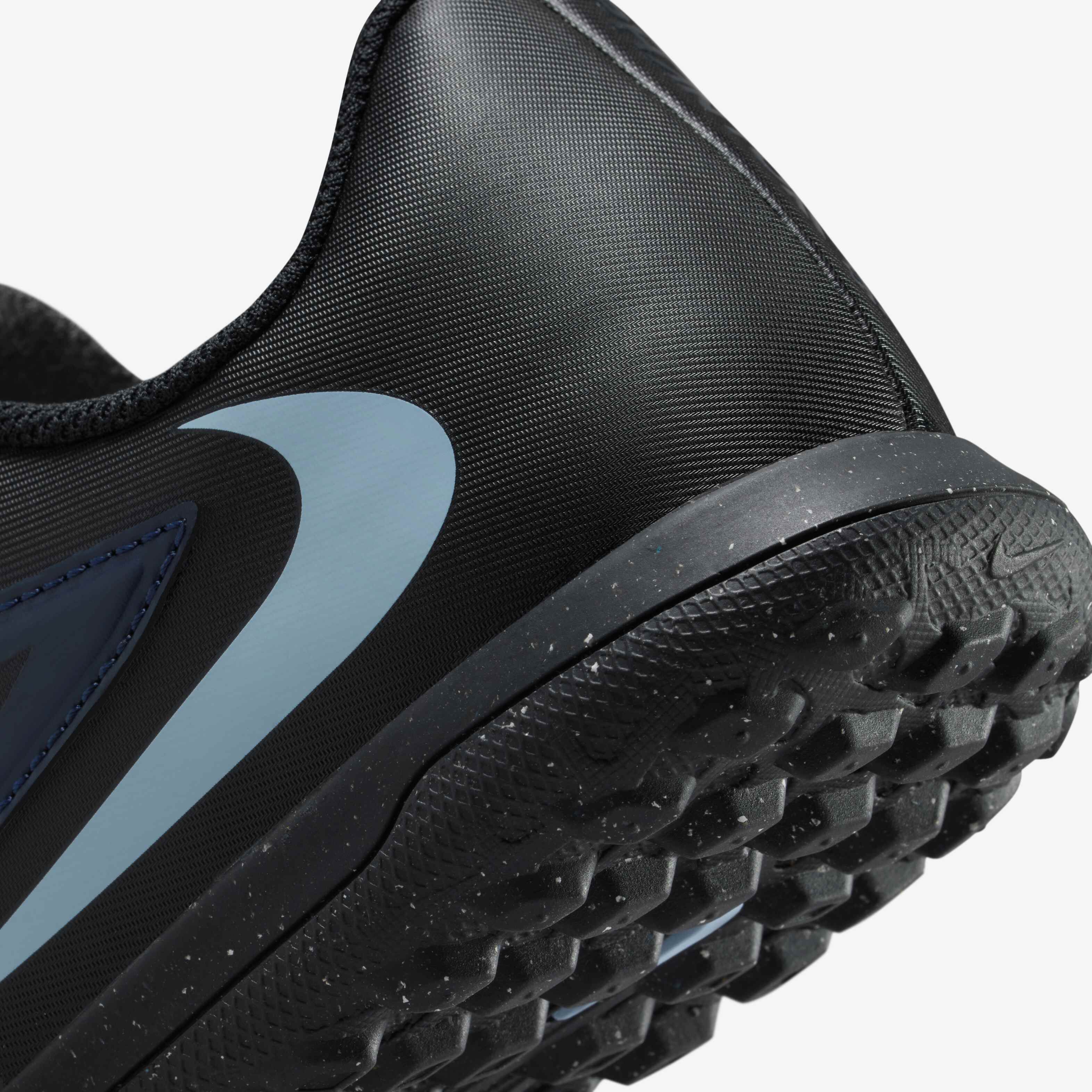 نايكي جونيور فانتوم 6 لو كلوب image number 7