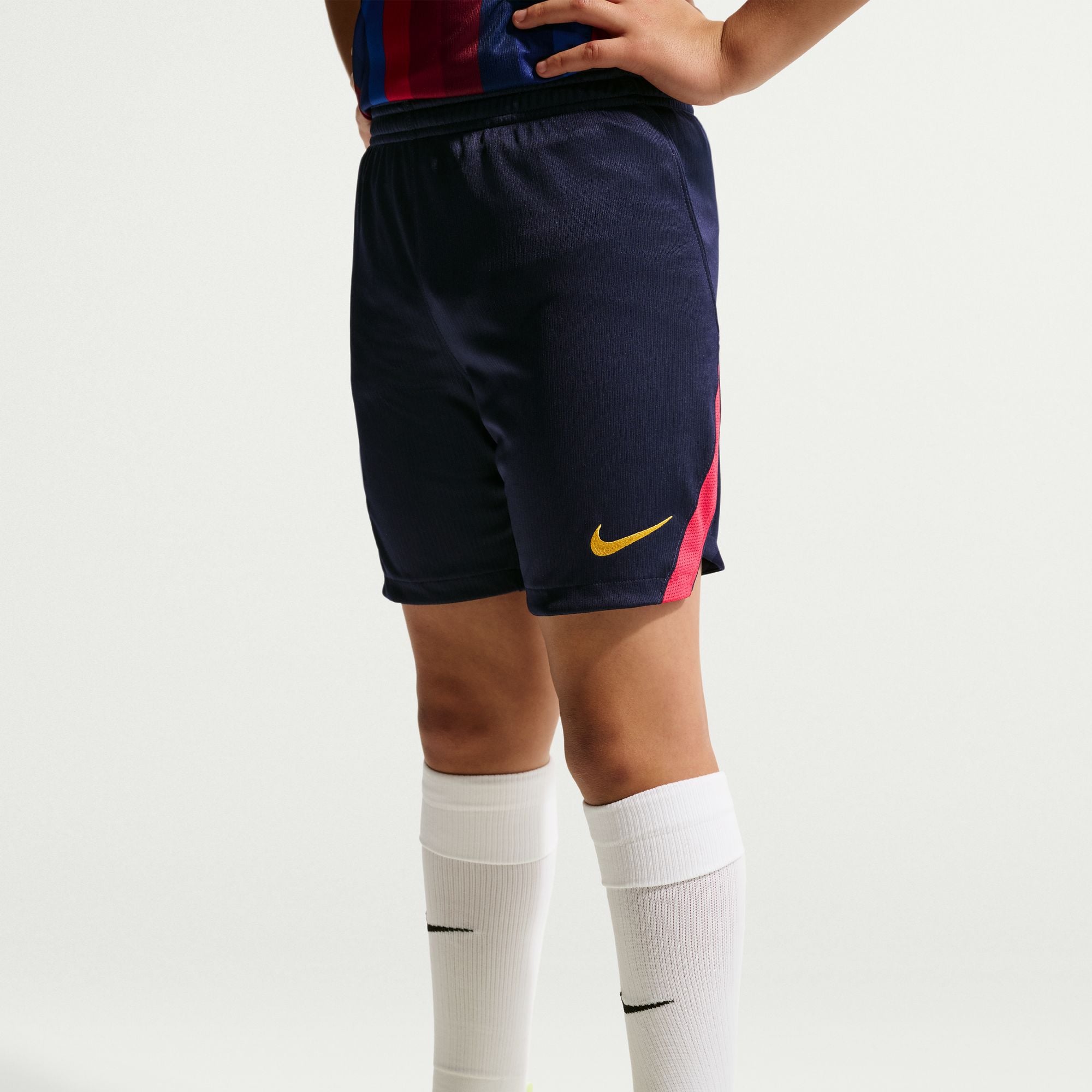 برشلونة الأساسي 27/2026 ستاديوم image number 3