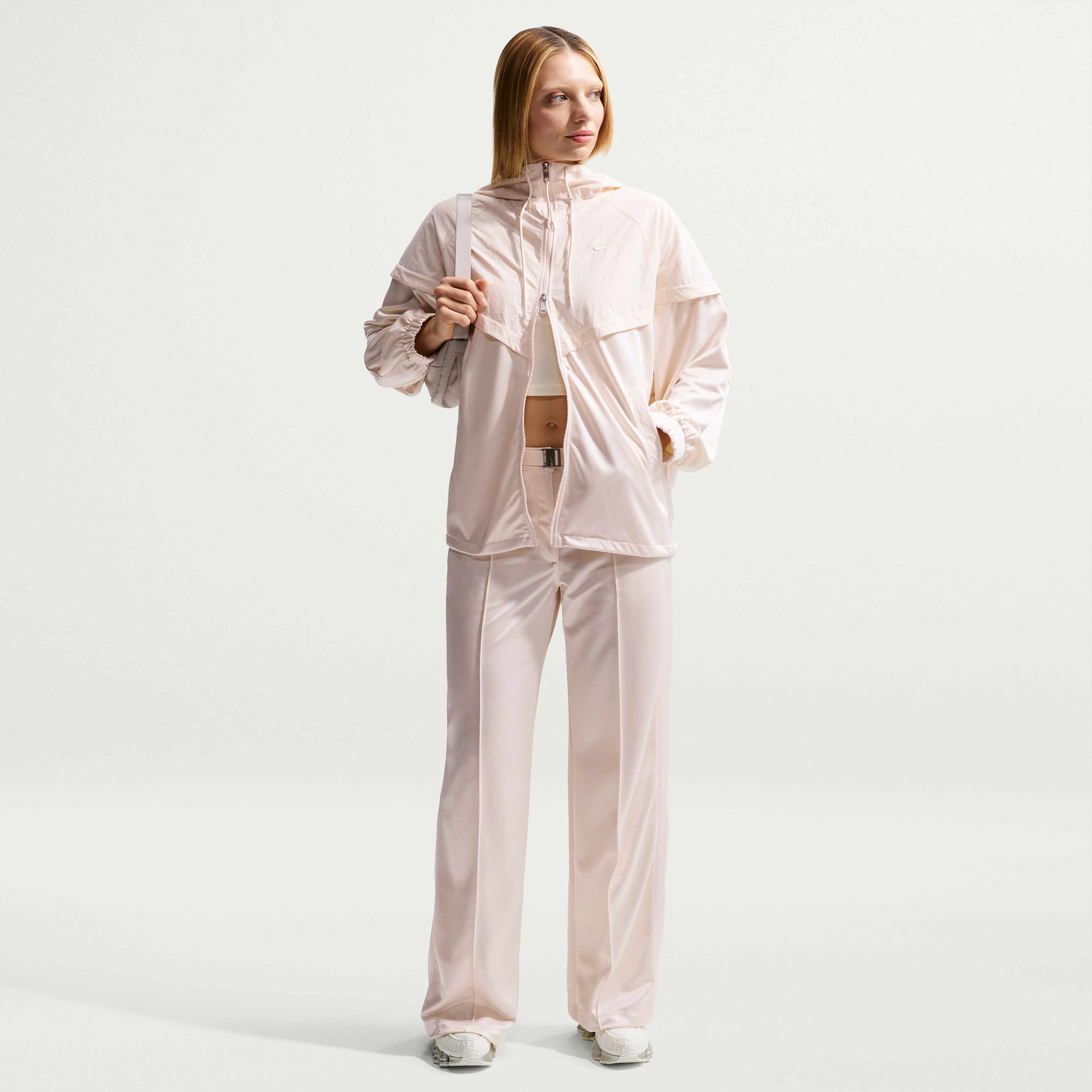 نايكي سبورتسوير image number 3