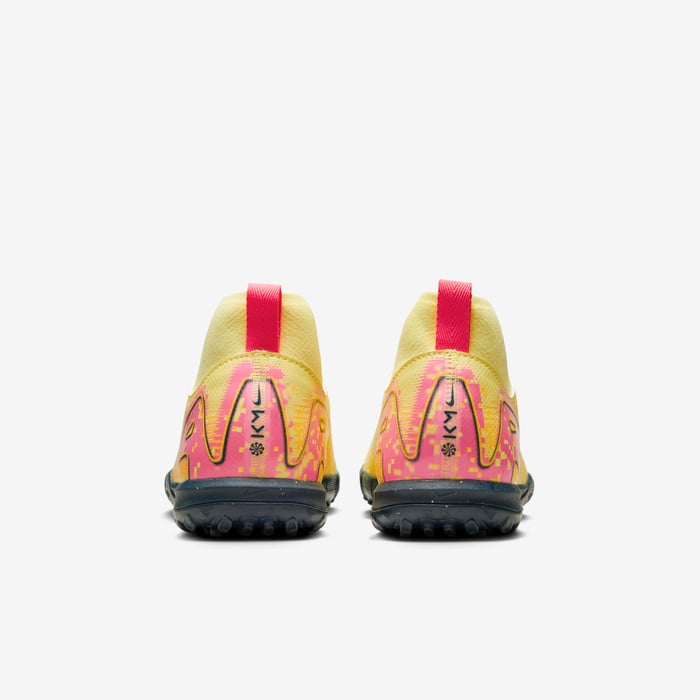 نايكي جونيور ميركيوريال سوبرفلاي 10 أكاديمي 'كيليان مبابي' image number 5 نايكي جونيور ميركيوريال سوبرفلاي 10 أكاديمي 'كيليان مبابي' image number 5