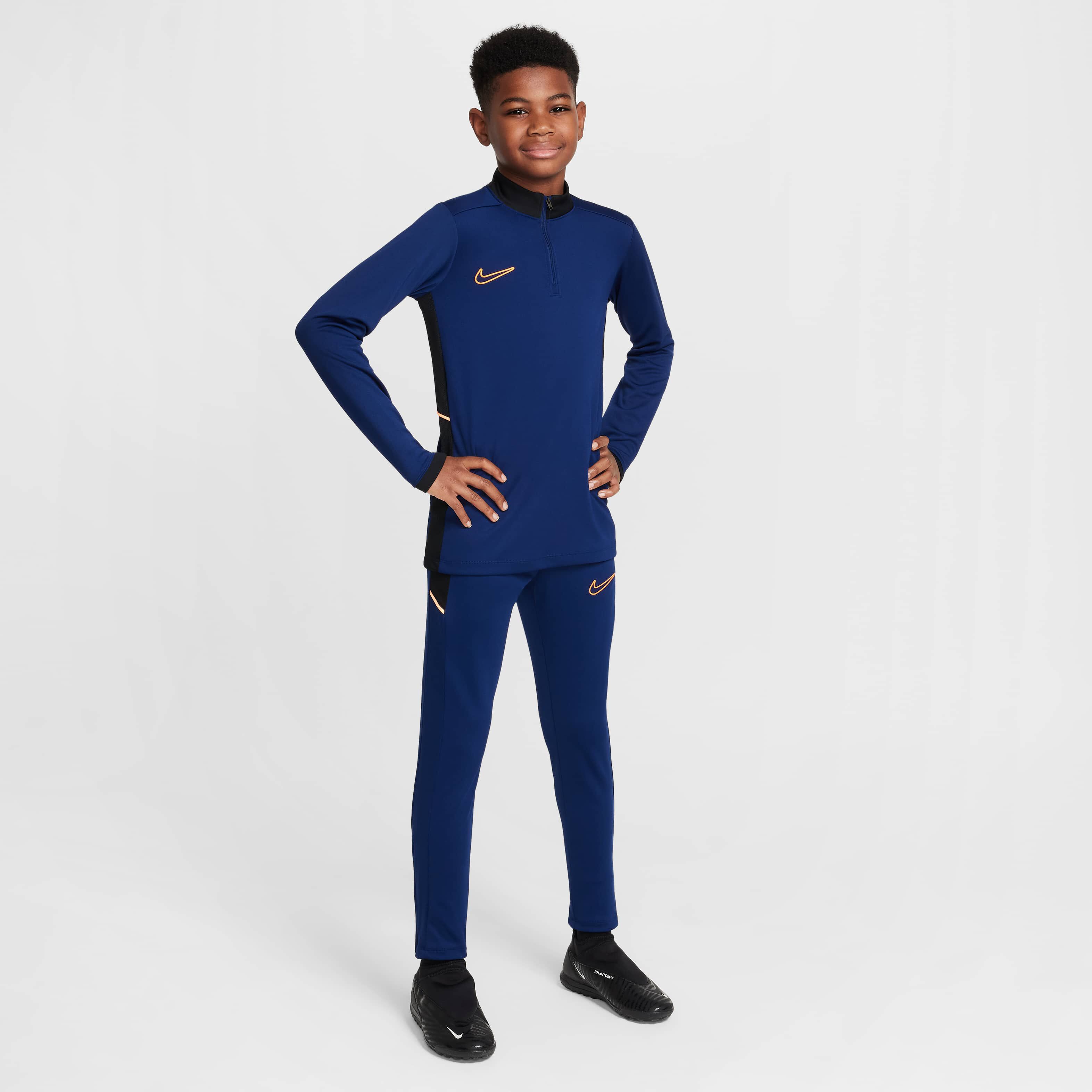 نايكي أكاديمي image number 6