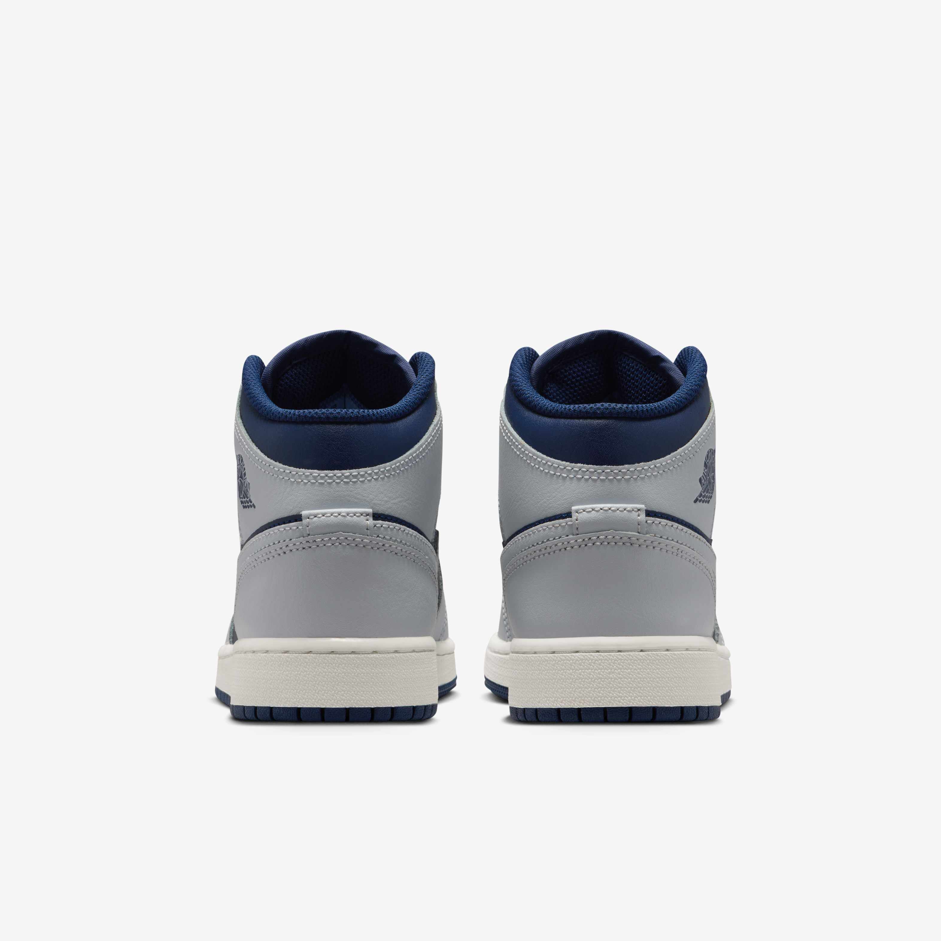 اير جوردن 1 ميد image number 5