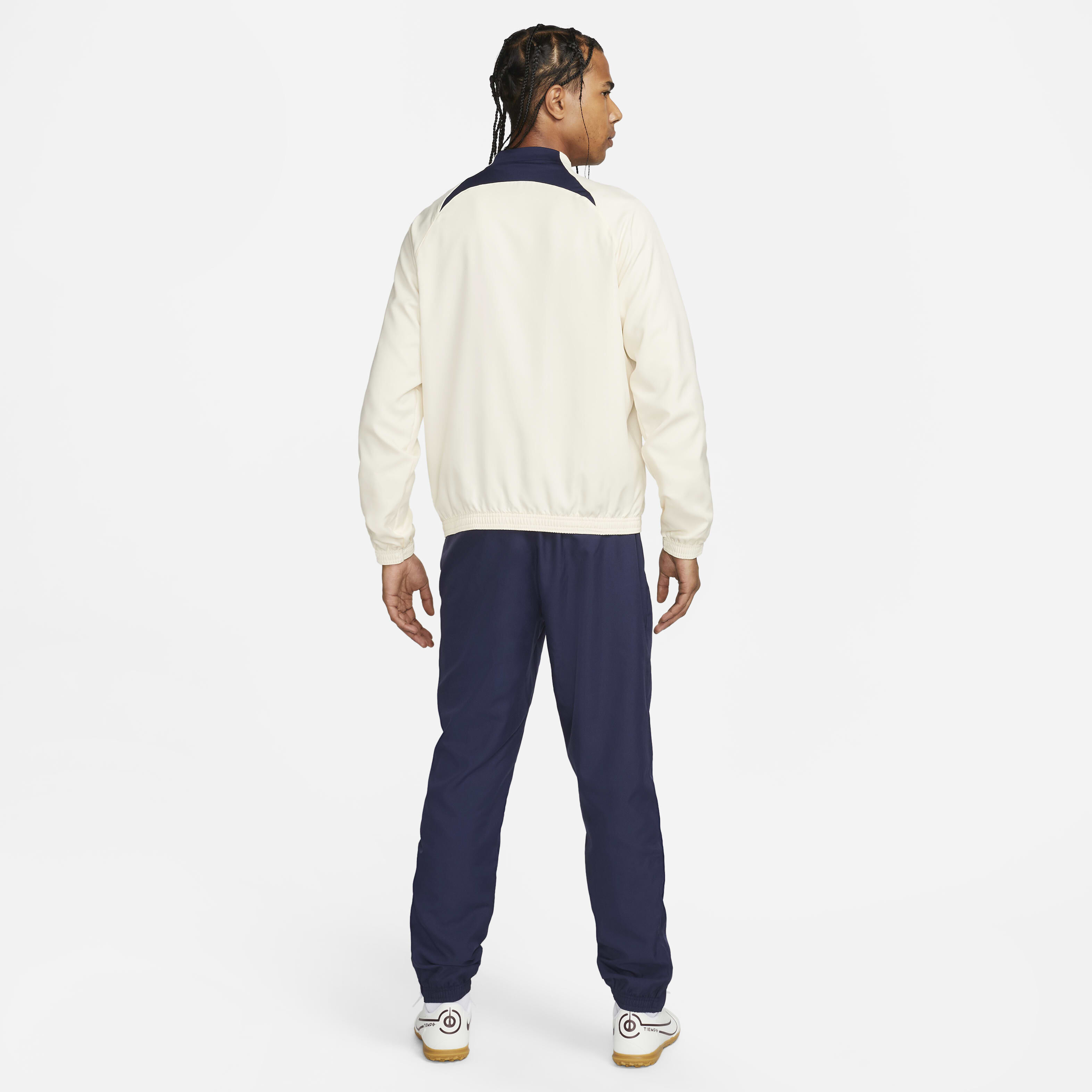 Paris Saint-Germain Strike image number 1