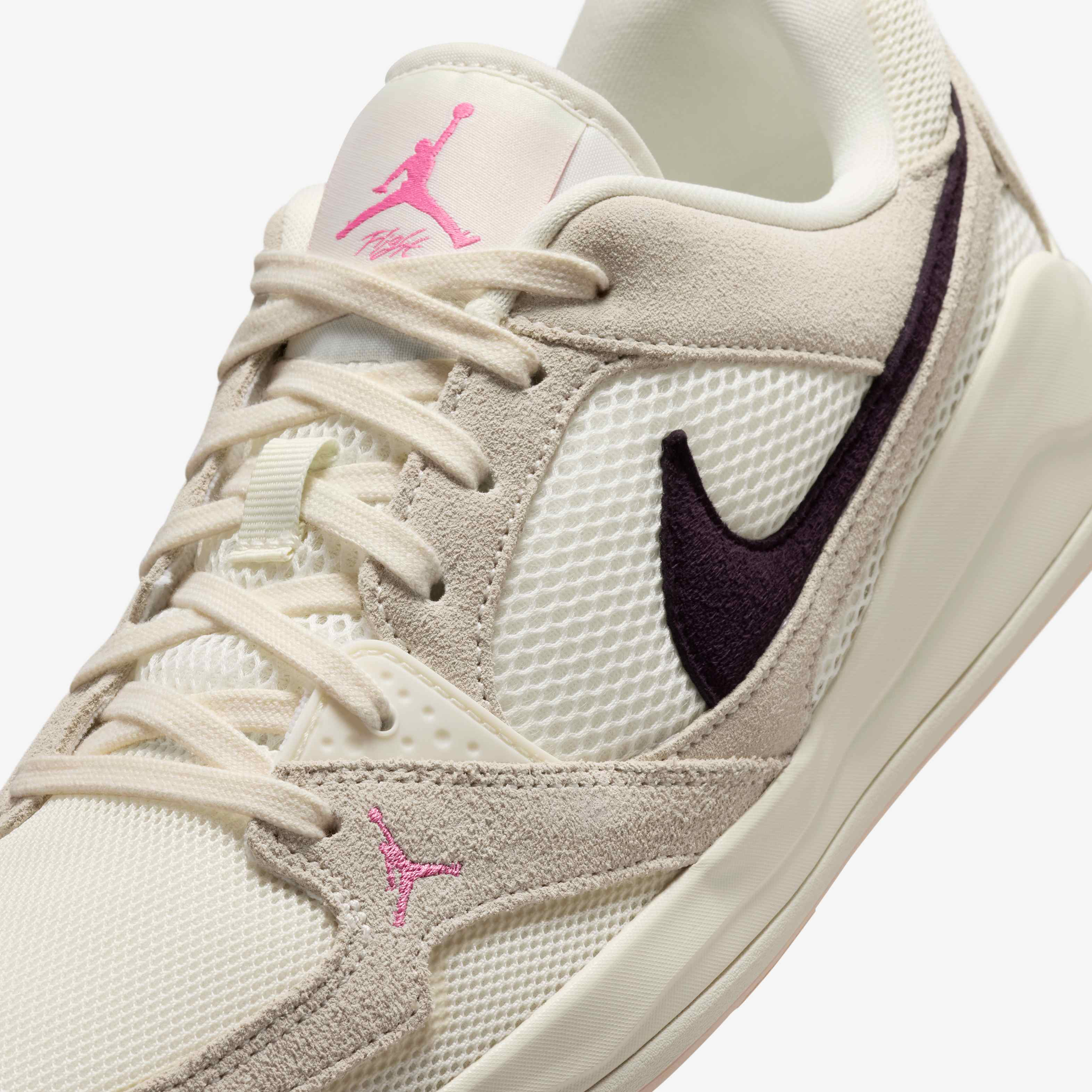 Jordan CMFT Era image number 6