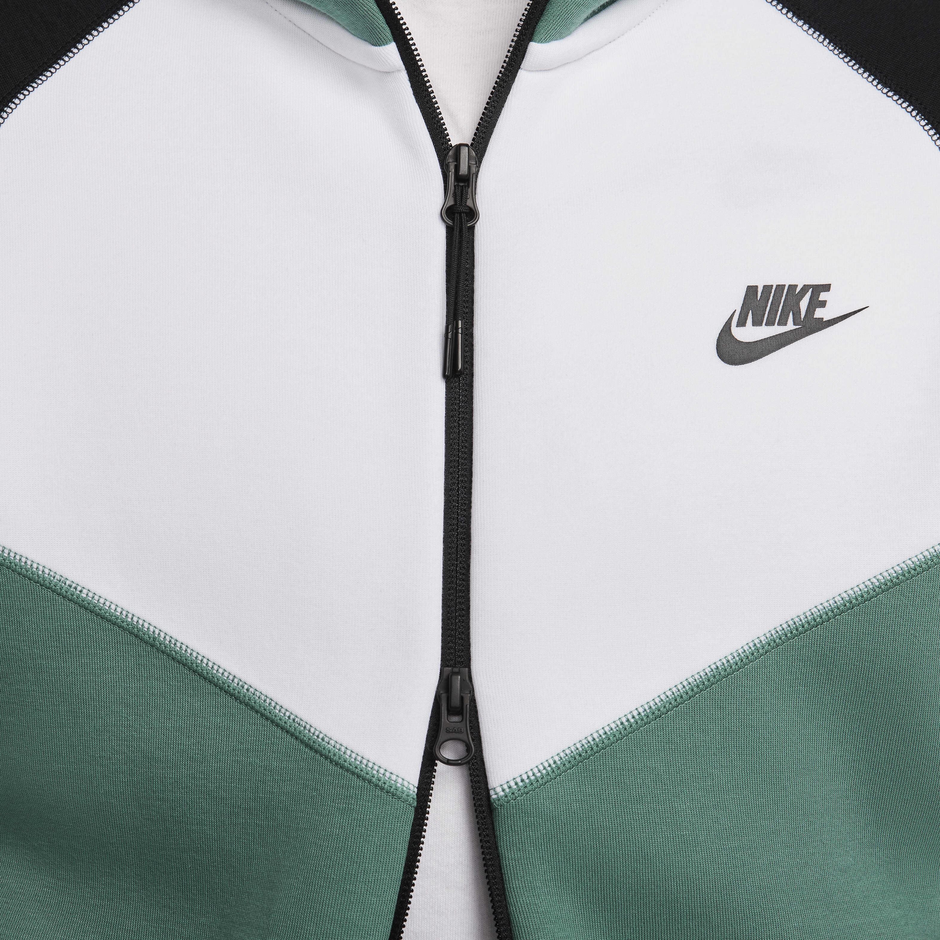 Nike Sportswear Tech Fleece Windrunner image number 4