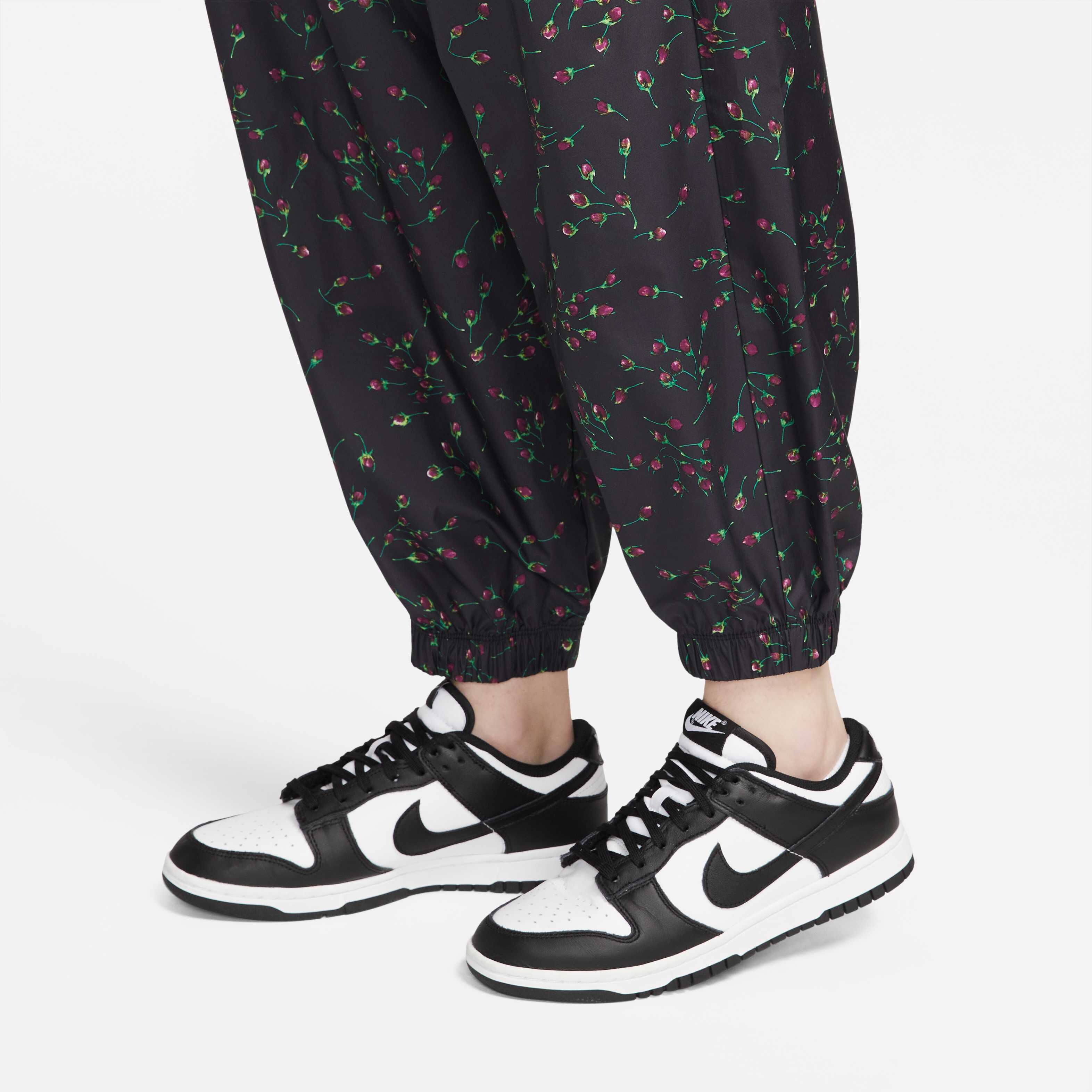 Nike Sportswear Icon Clash image number 4