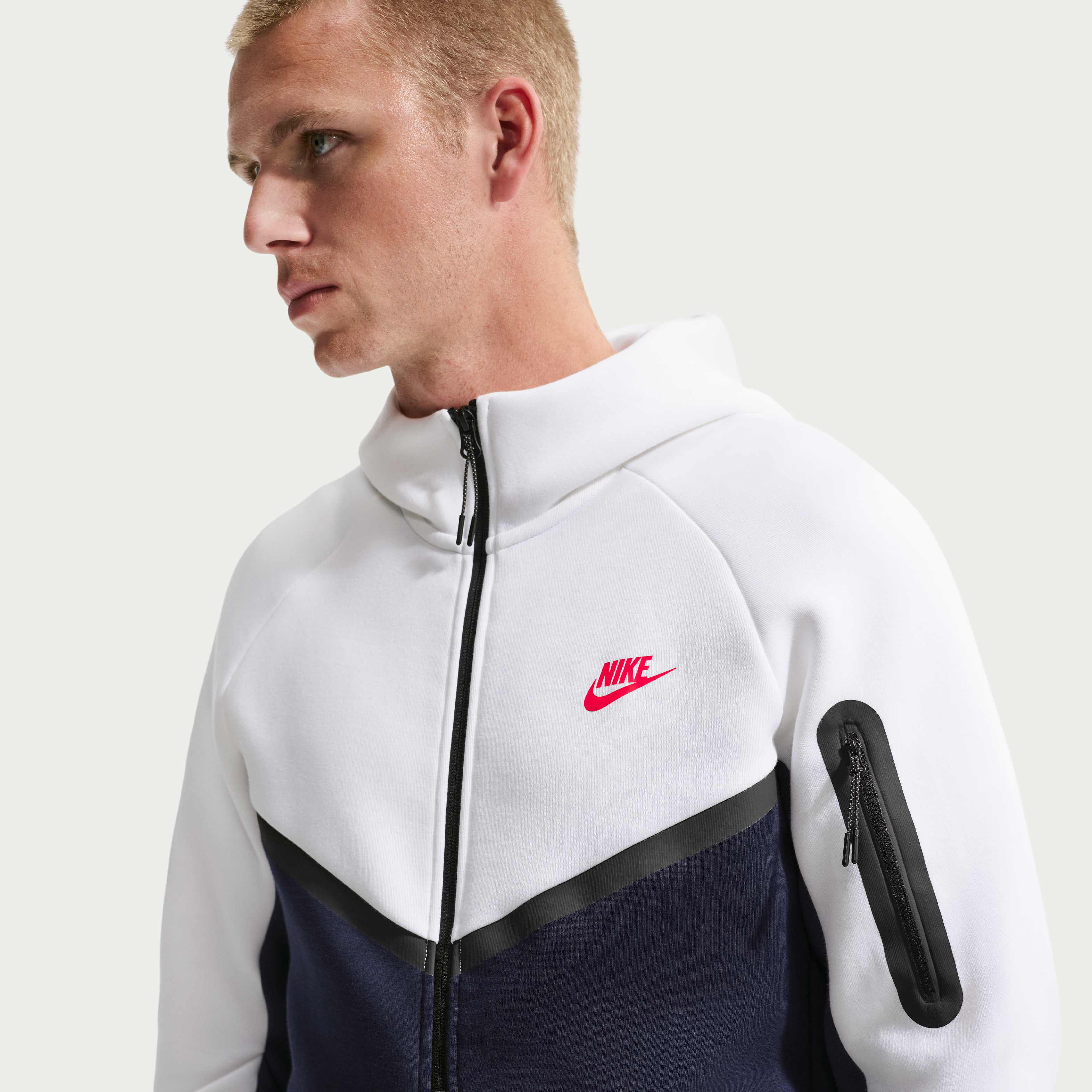 Nike Tech image number 2
