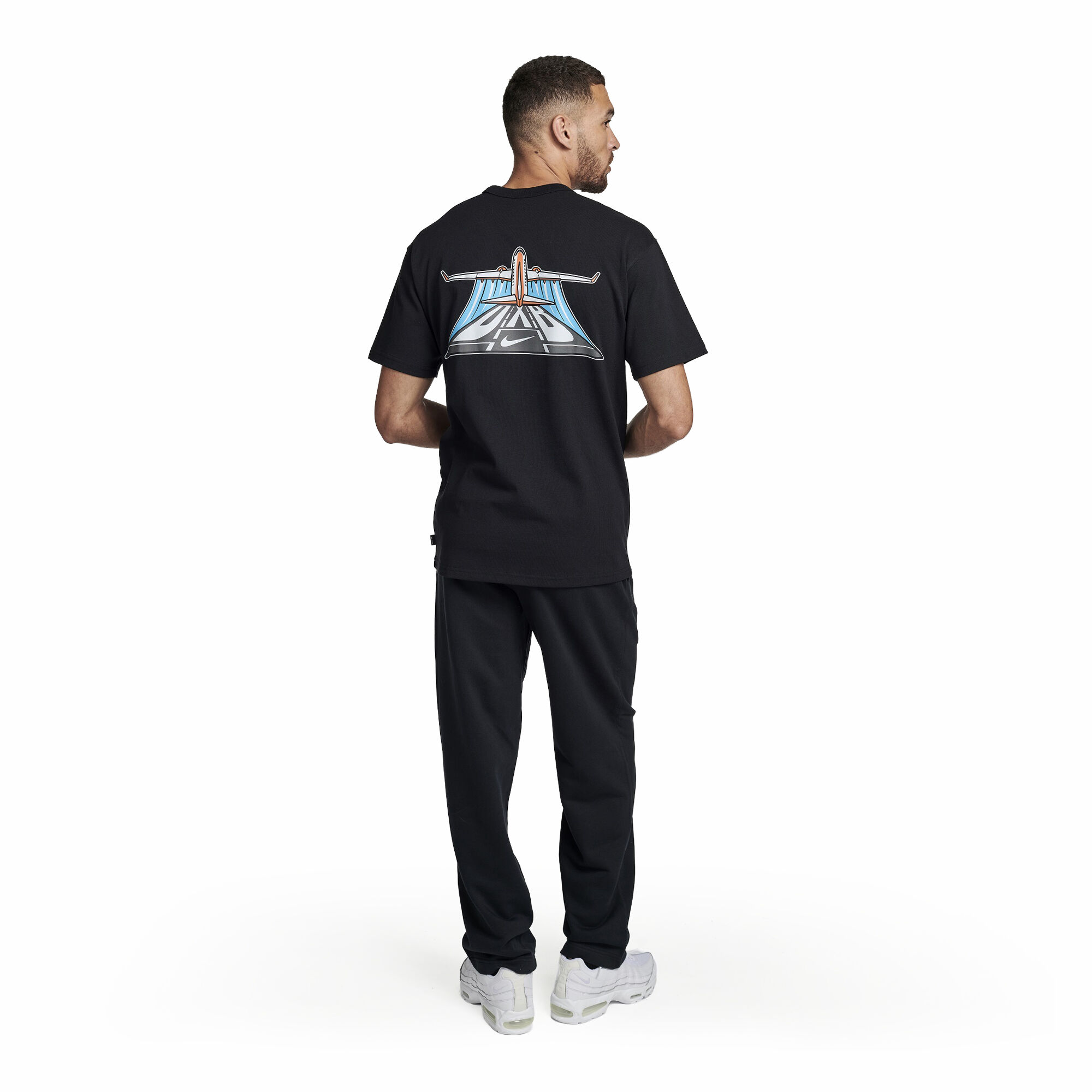 Nike City Tee - Dubai image number 4