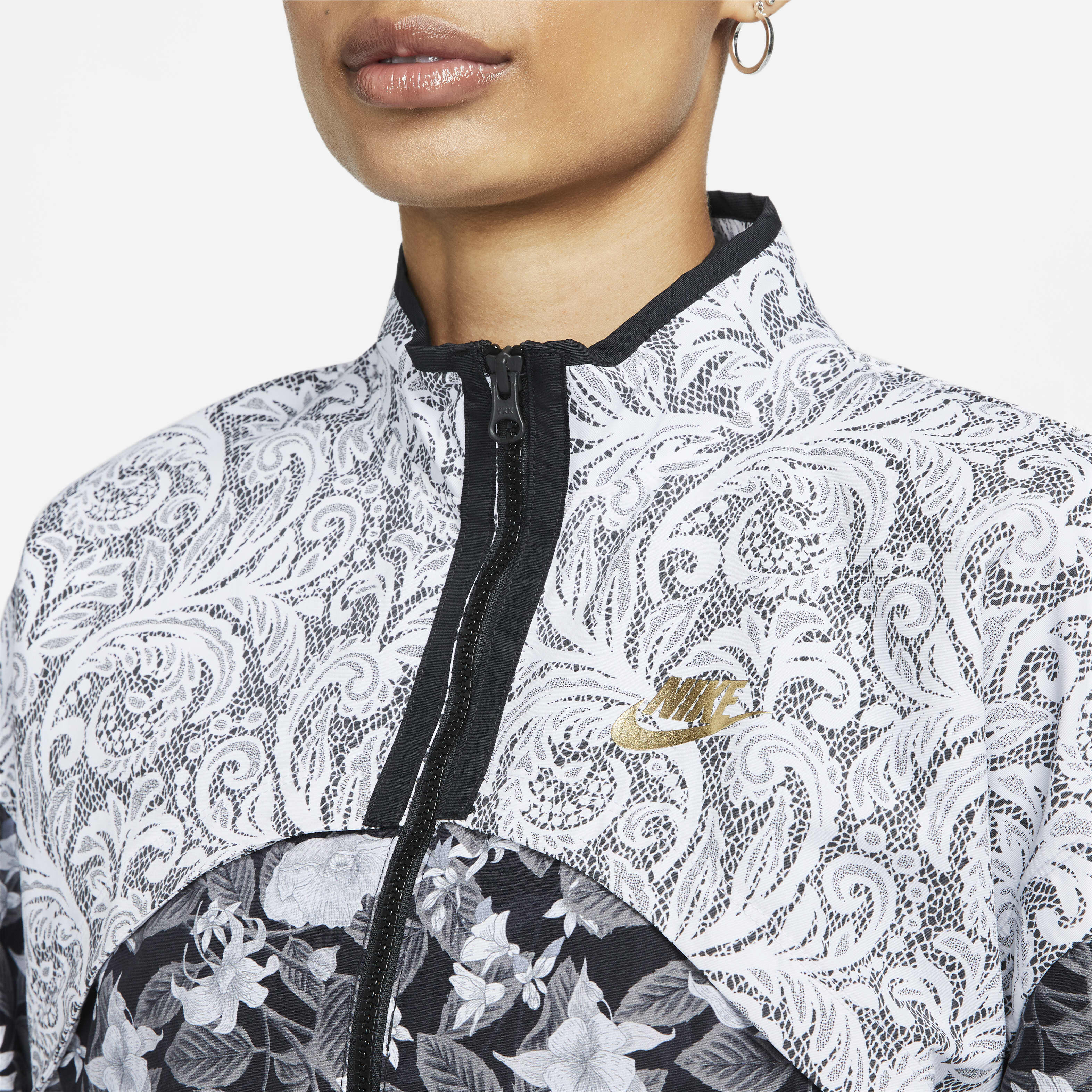 Serena Williams Design Crew image number 2