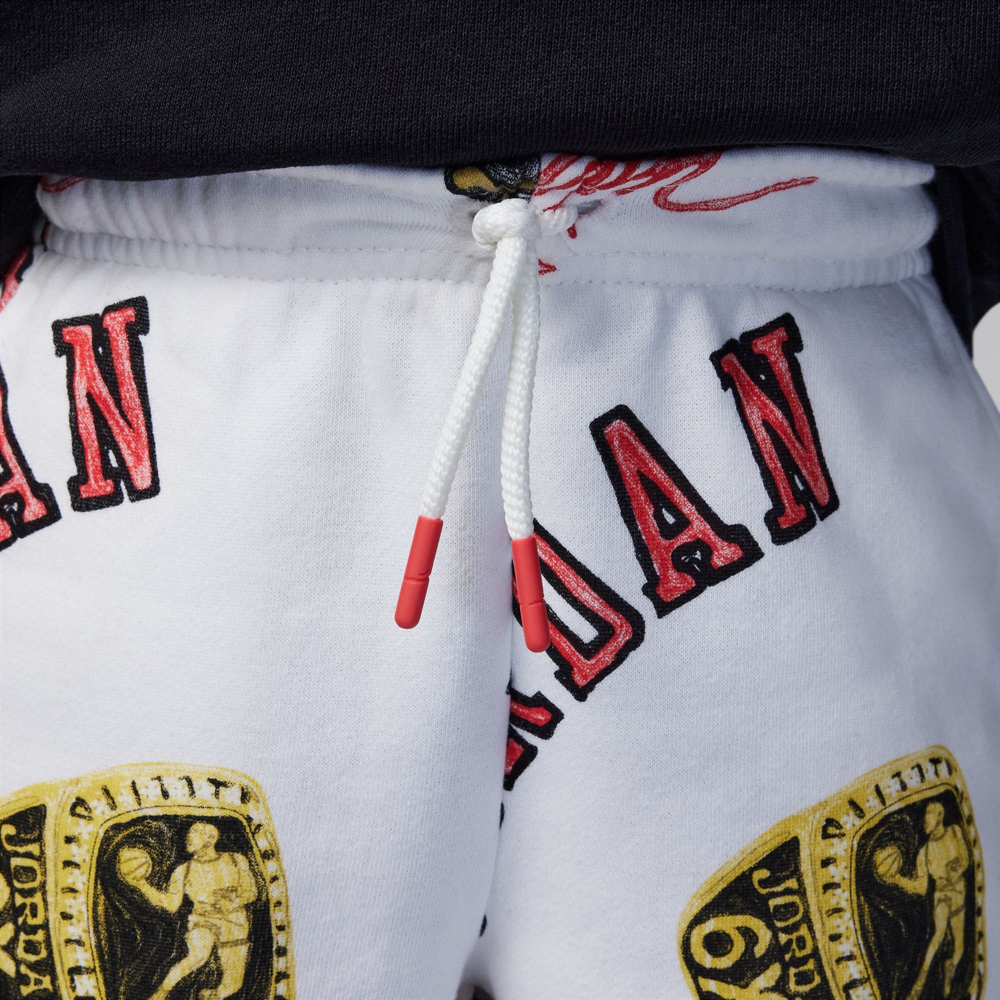 جوردن MJ ايسنشالز image number 2