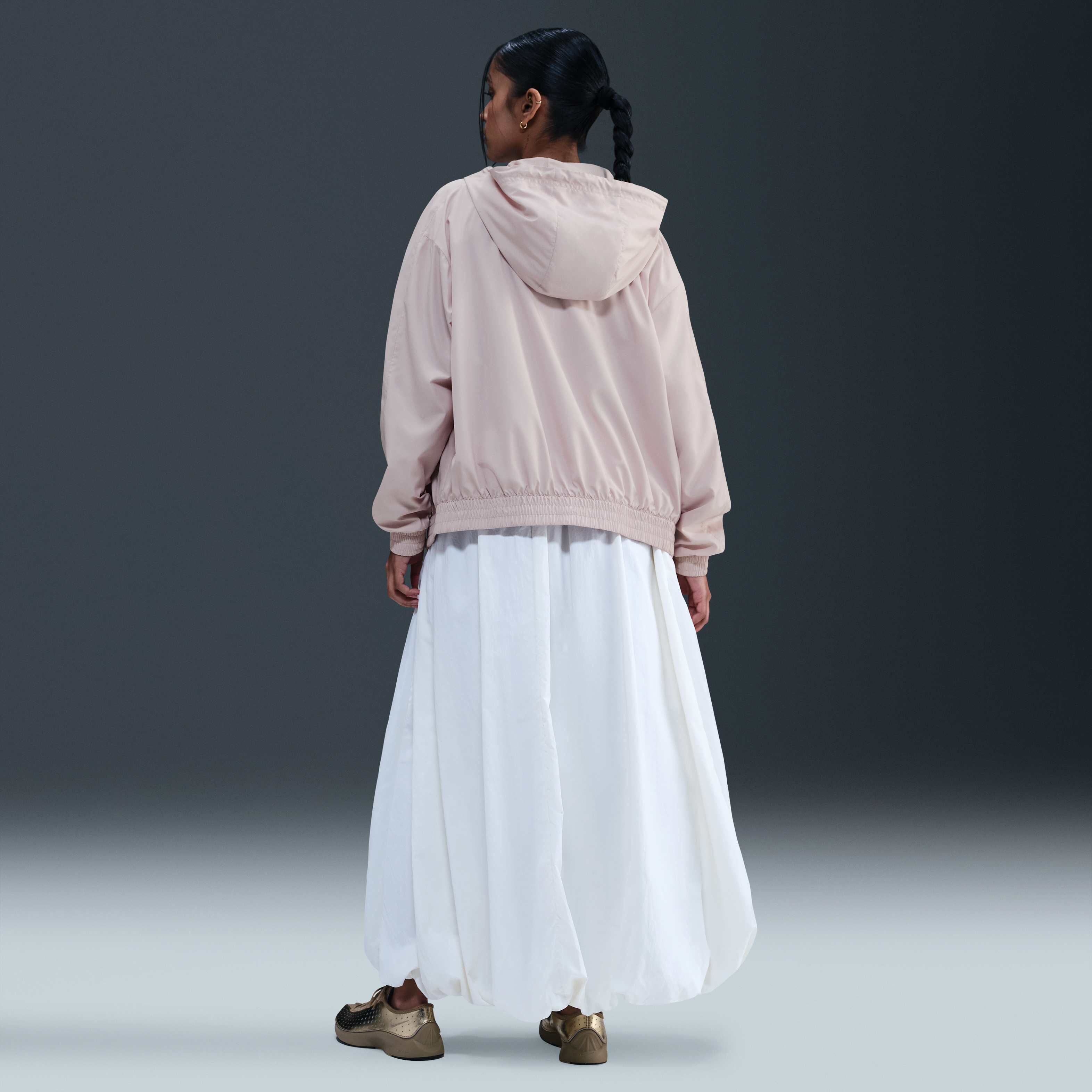 نايكي سبورتسوير كلاسيك ووفنز image number 4