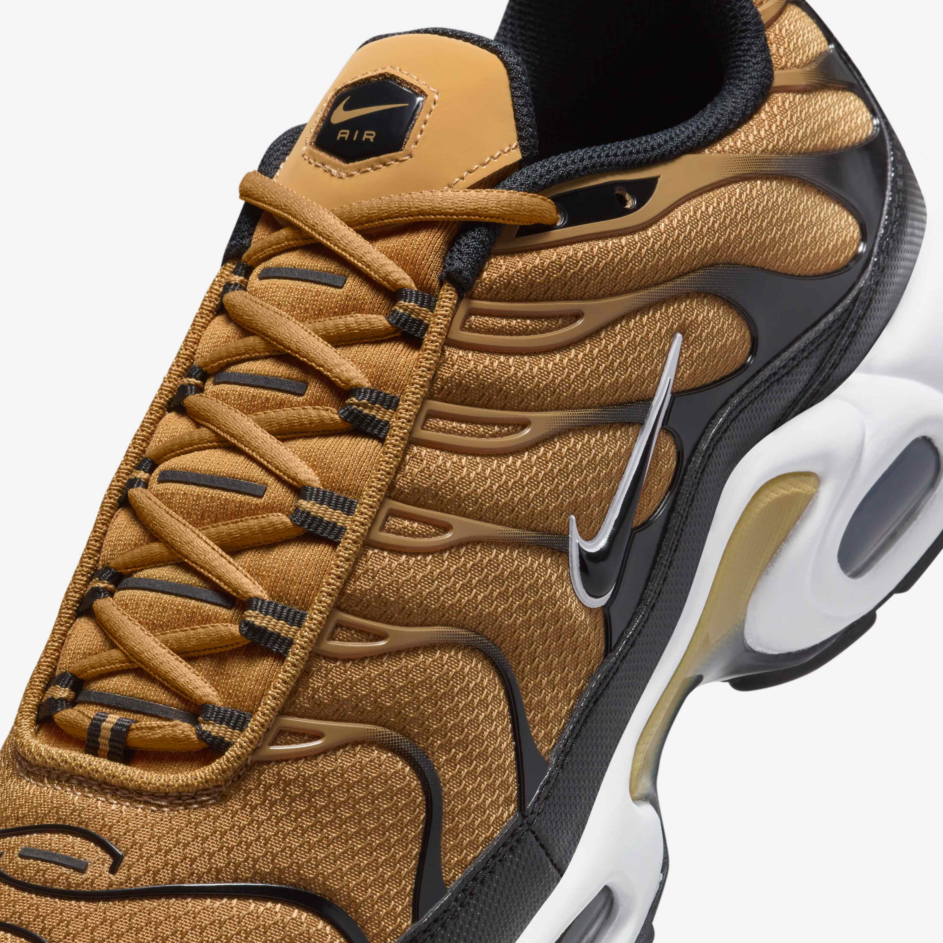 Nike Air Max Plus image number 6
