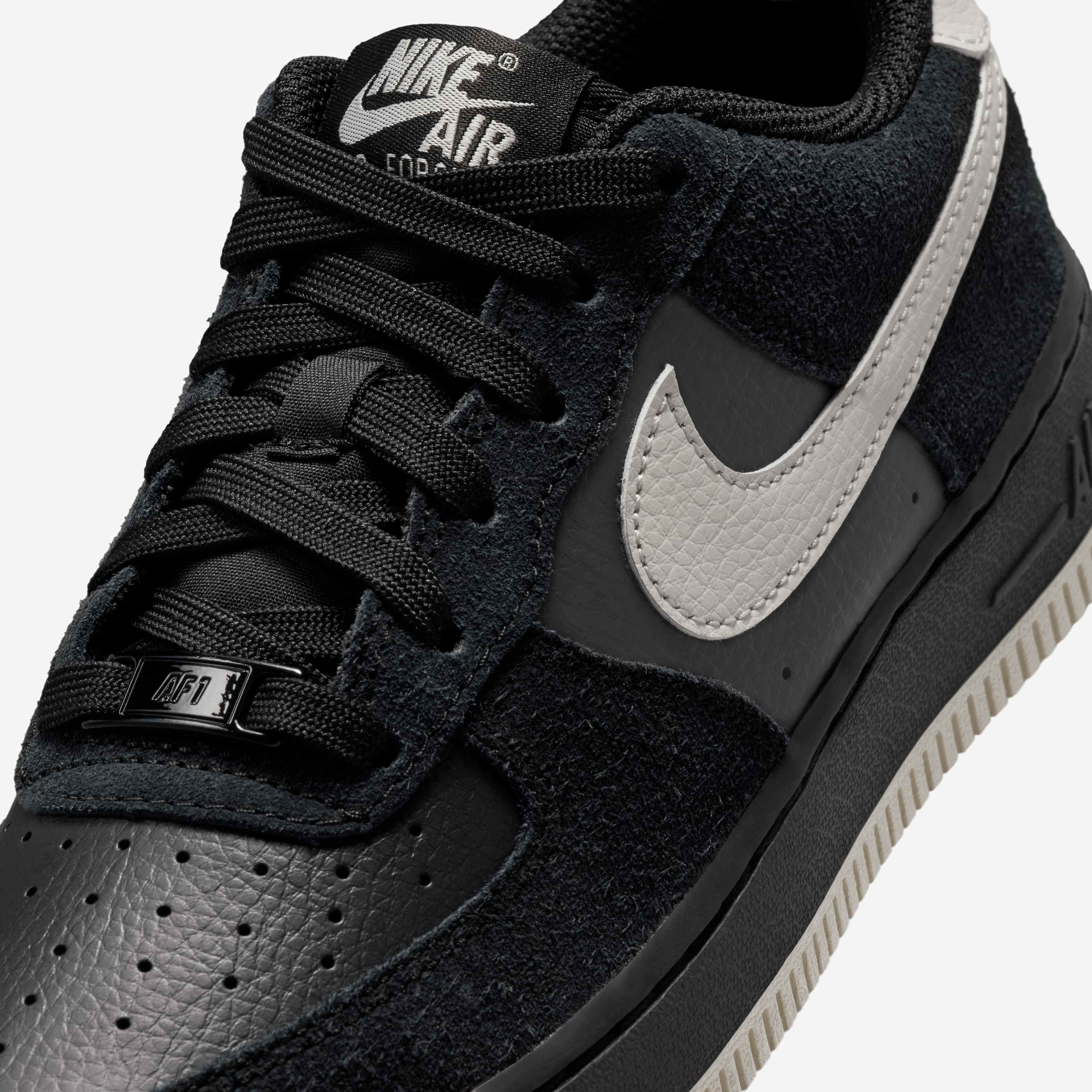 Nike Air Force 1 LV8 2 image number 6