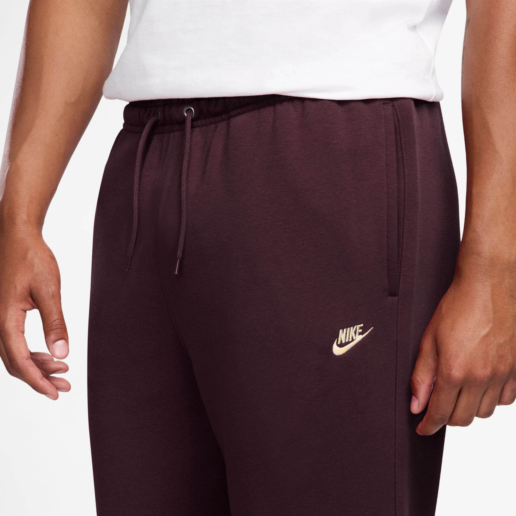Nike Club image number 2