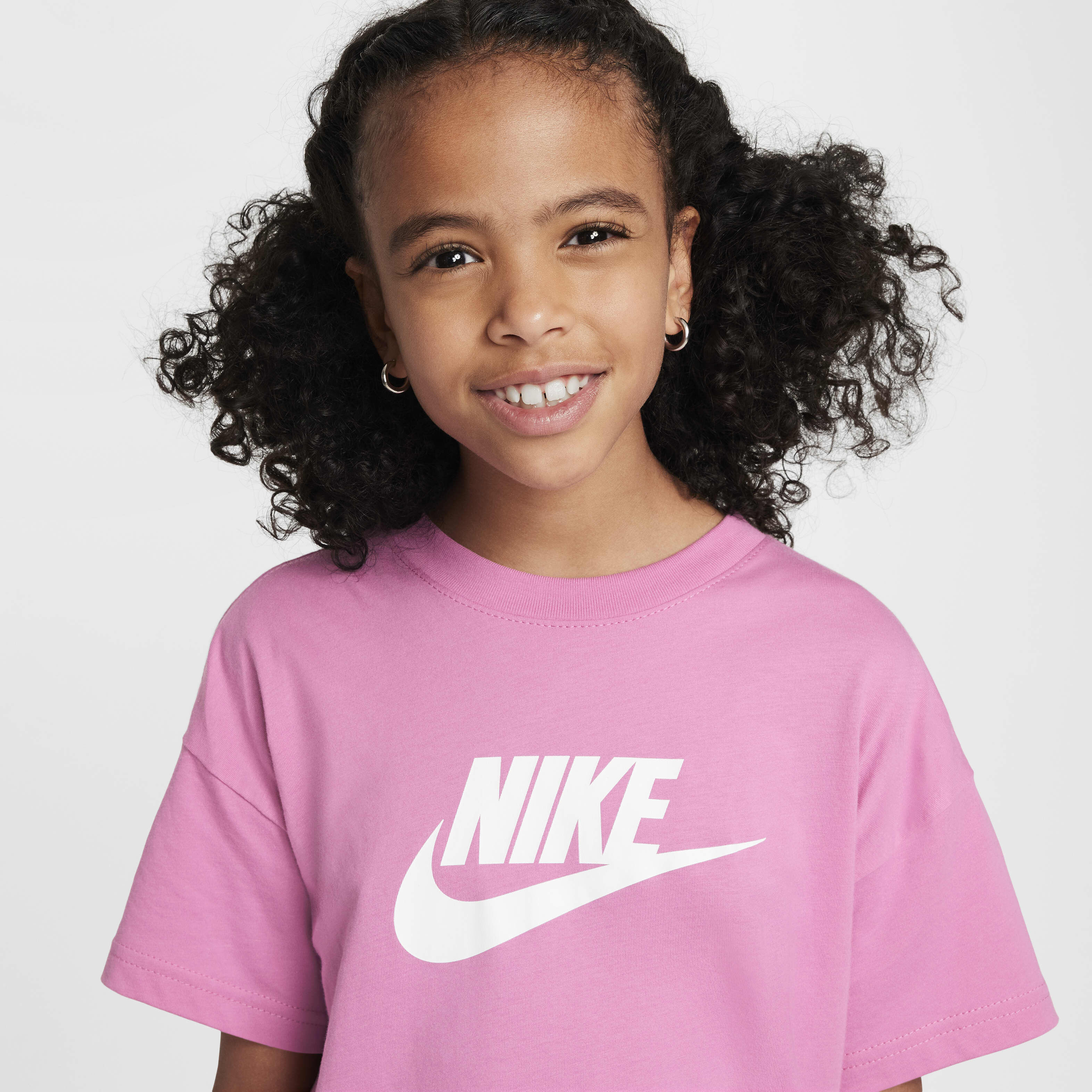 Girls pink nike shirt hotsell