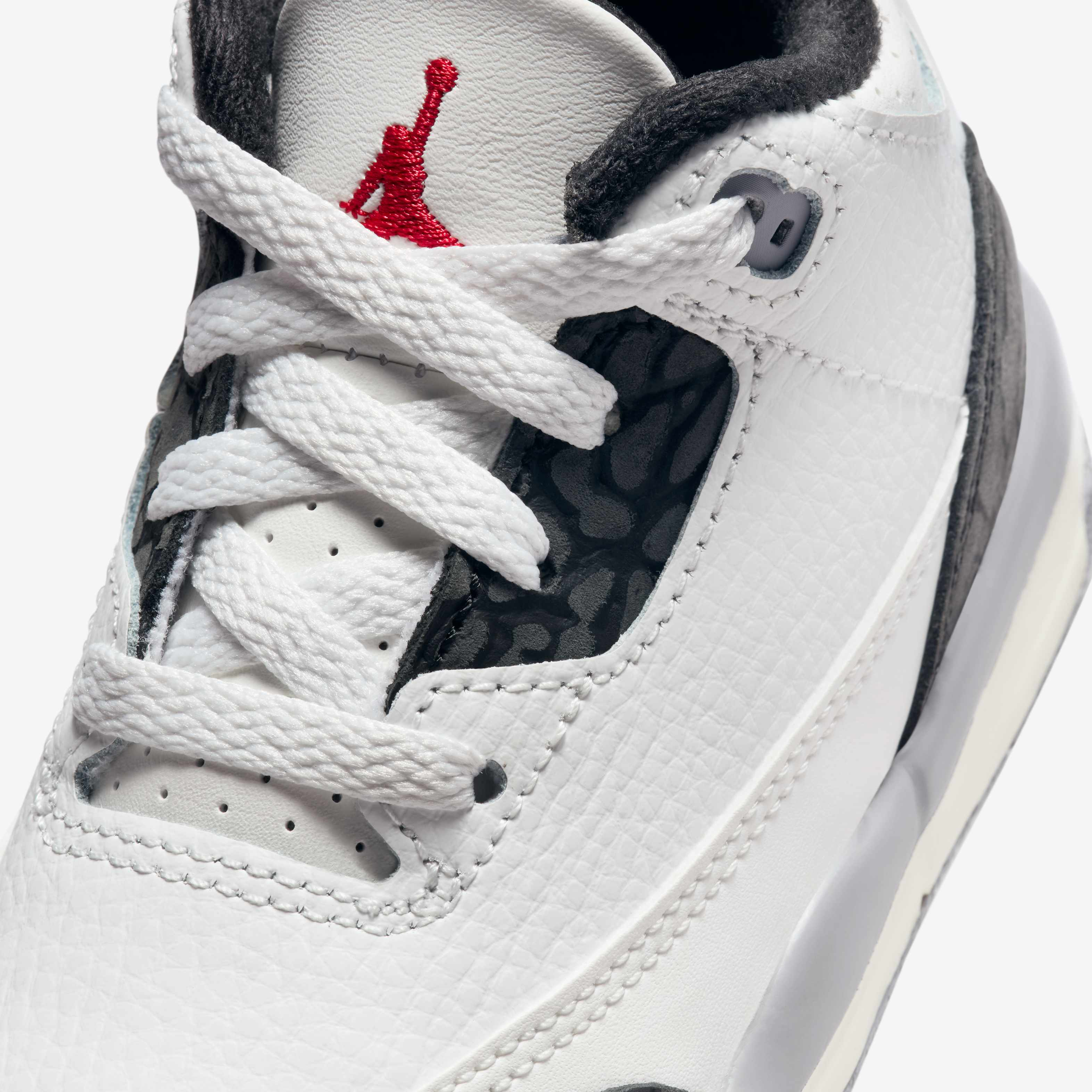 Jordan 3 Retro 'Cement Grey' image number 6