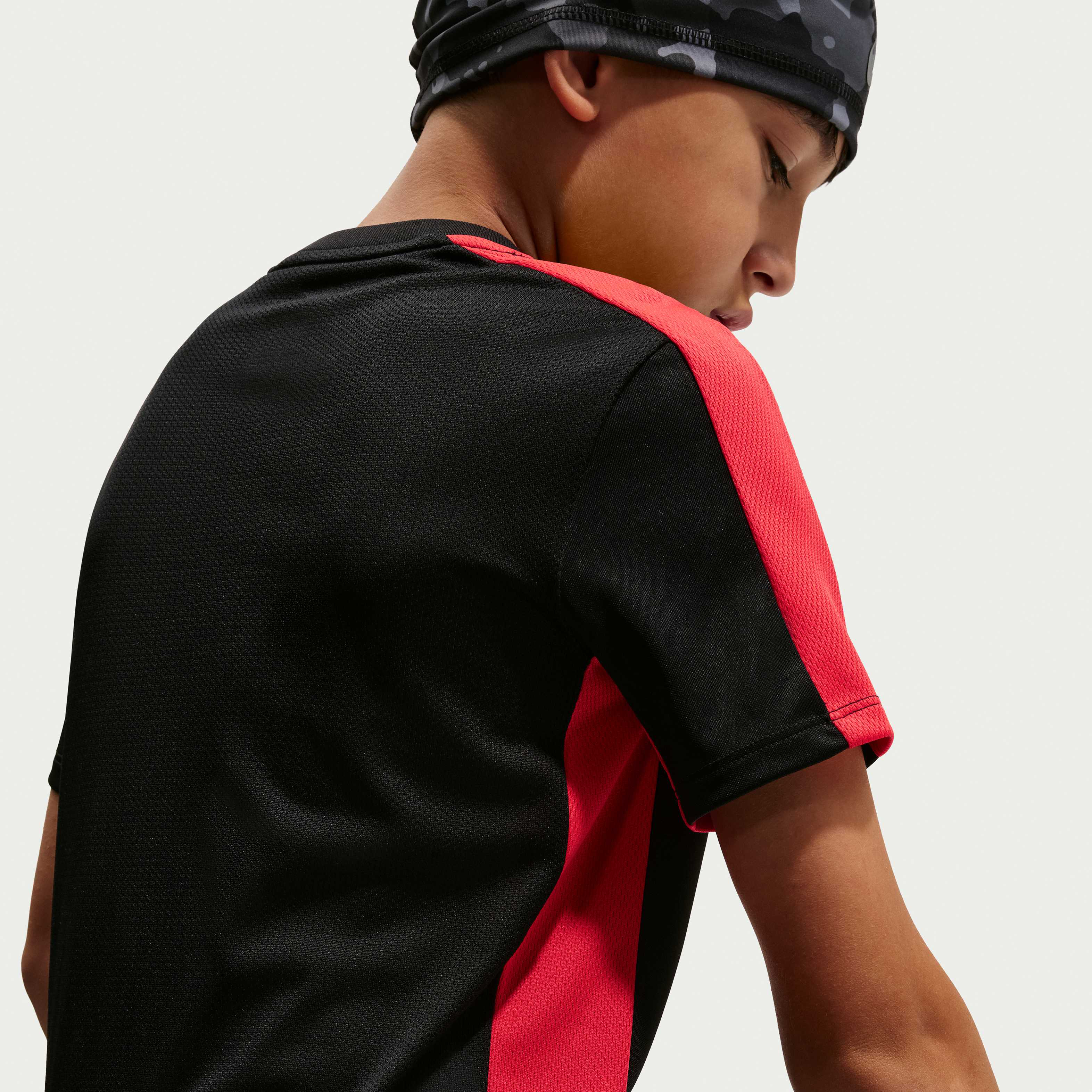 Nike Trophy23 image number 1