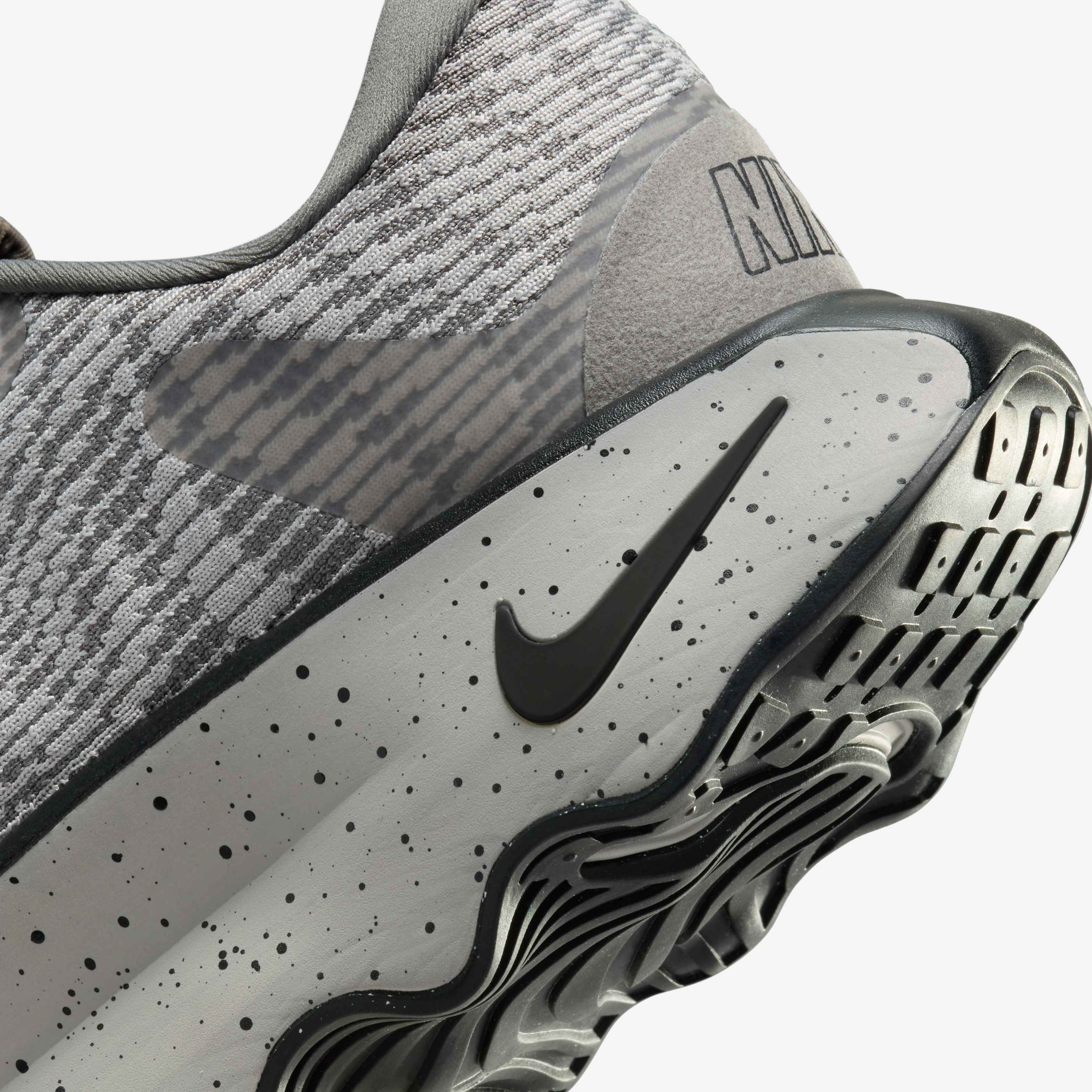 Nike Motiva image number 8