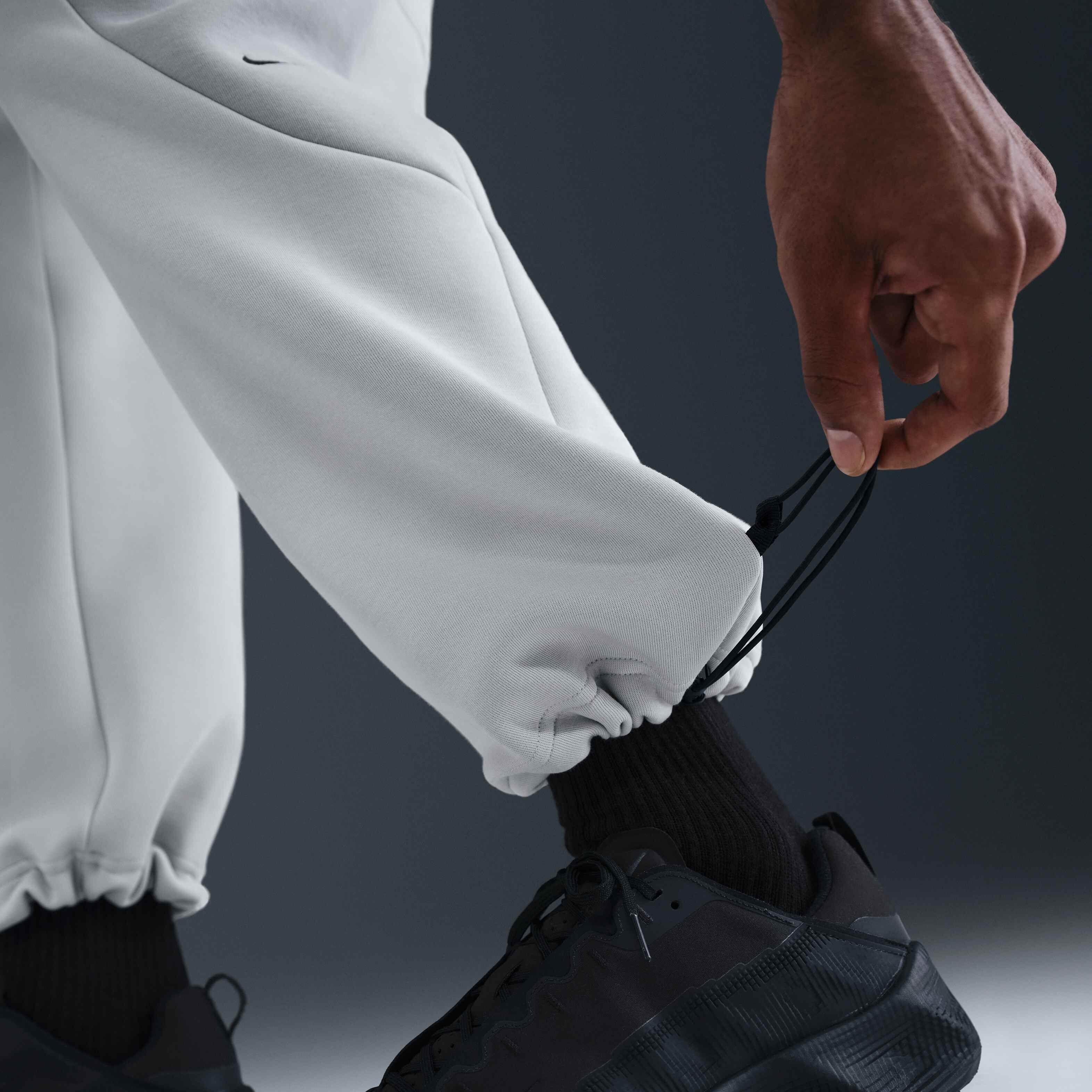 نايكي تك image number 5