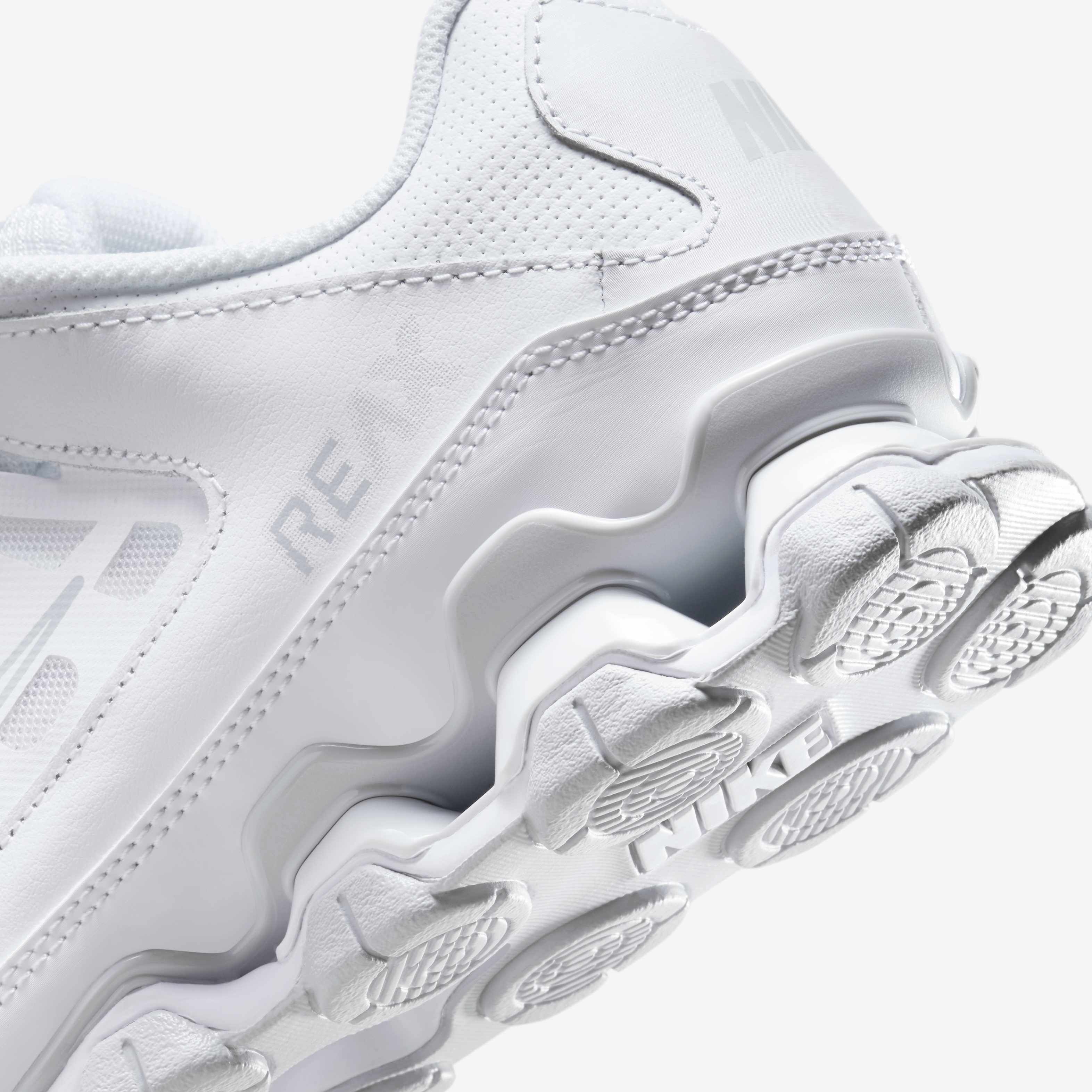 نايكي ريكس 8 تي ار image number 7