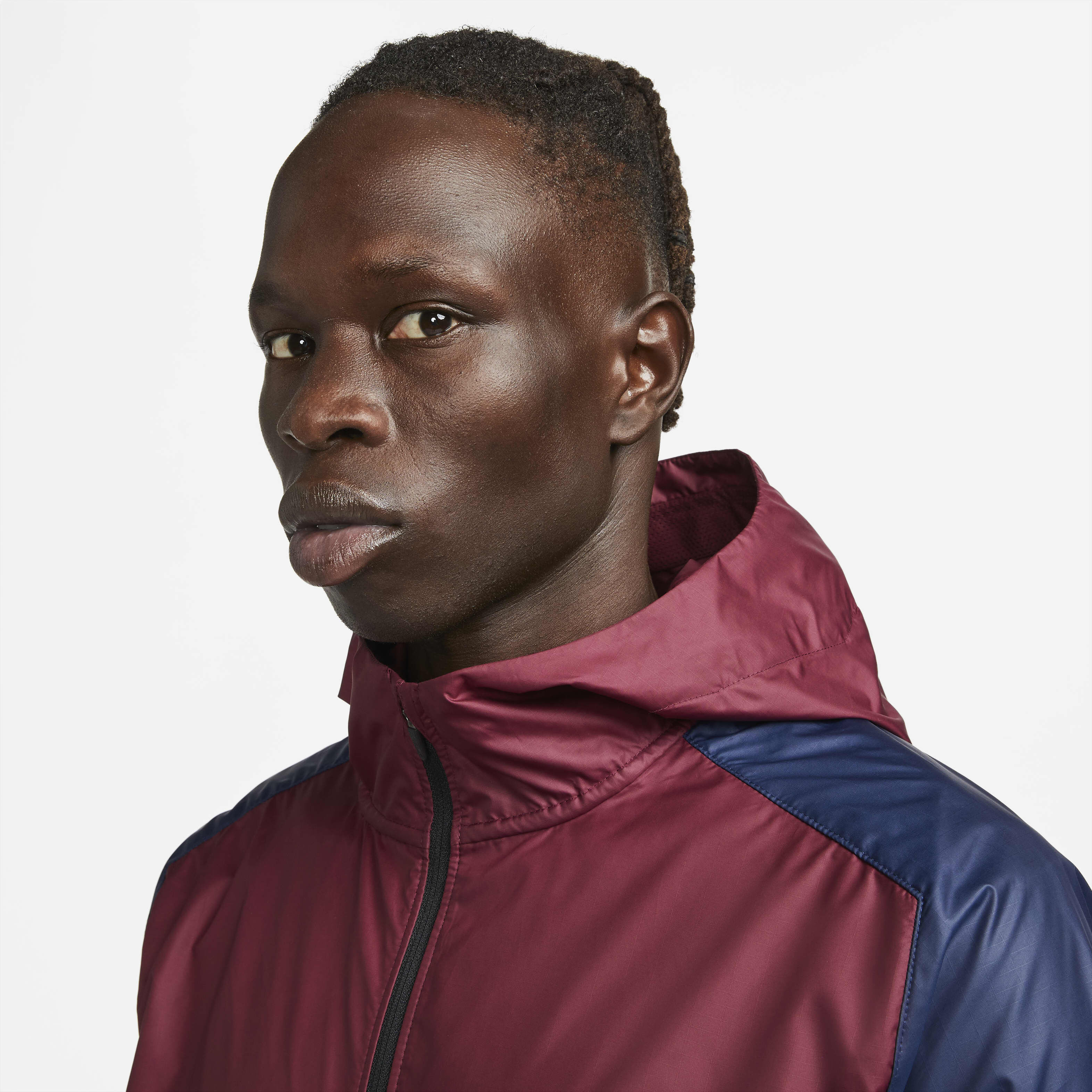 نايكي ويندرانر image number 5