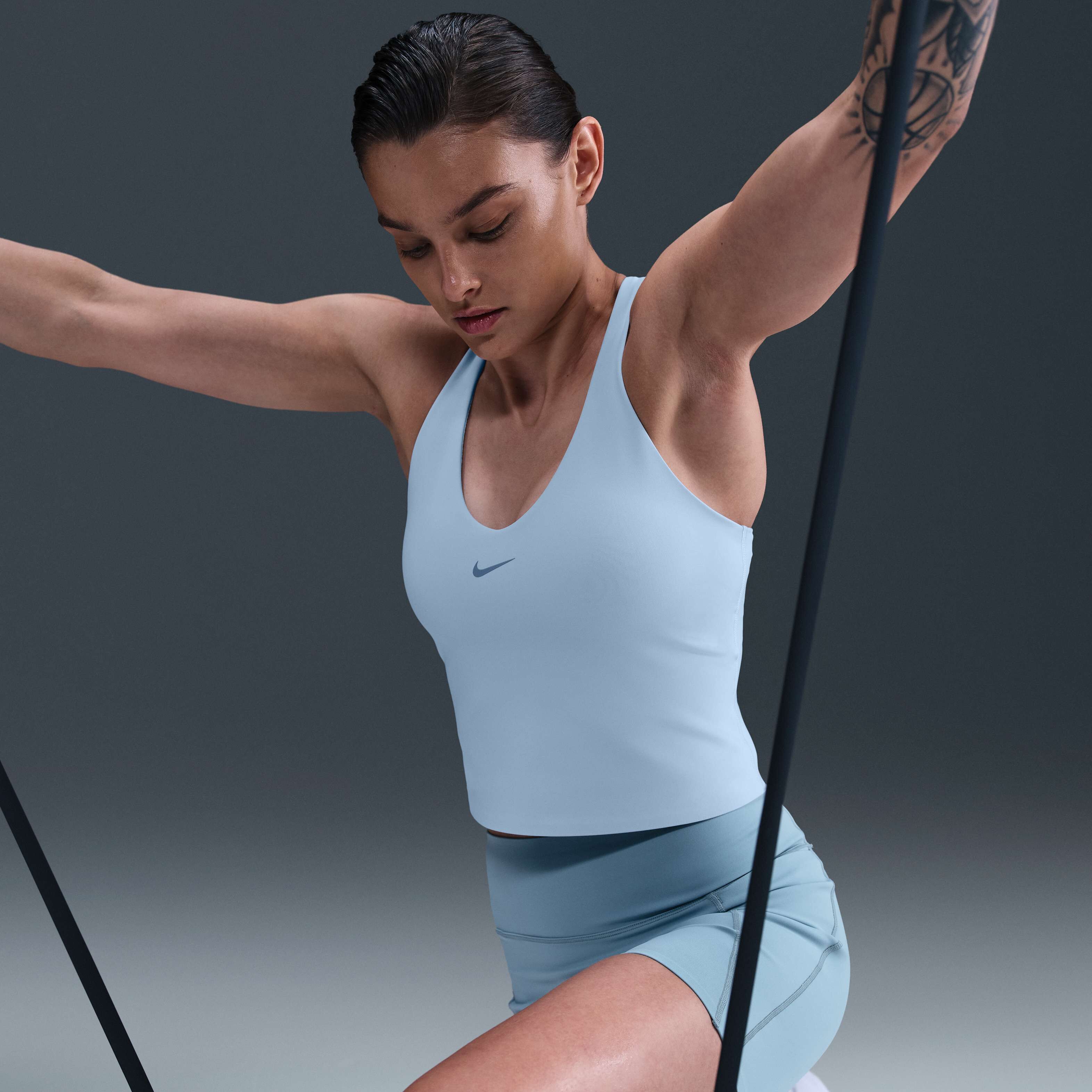 Nike Universa image number 2