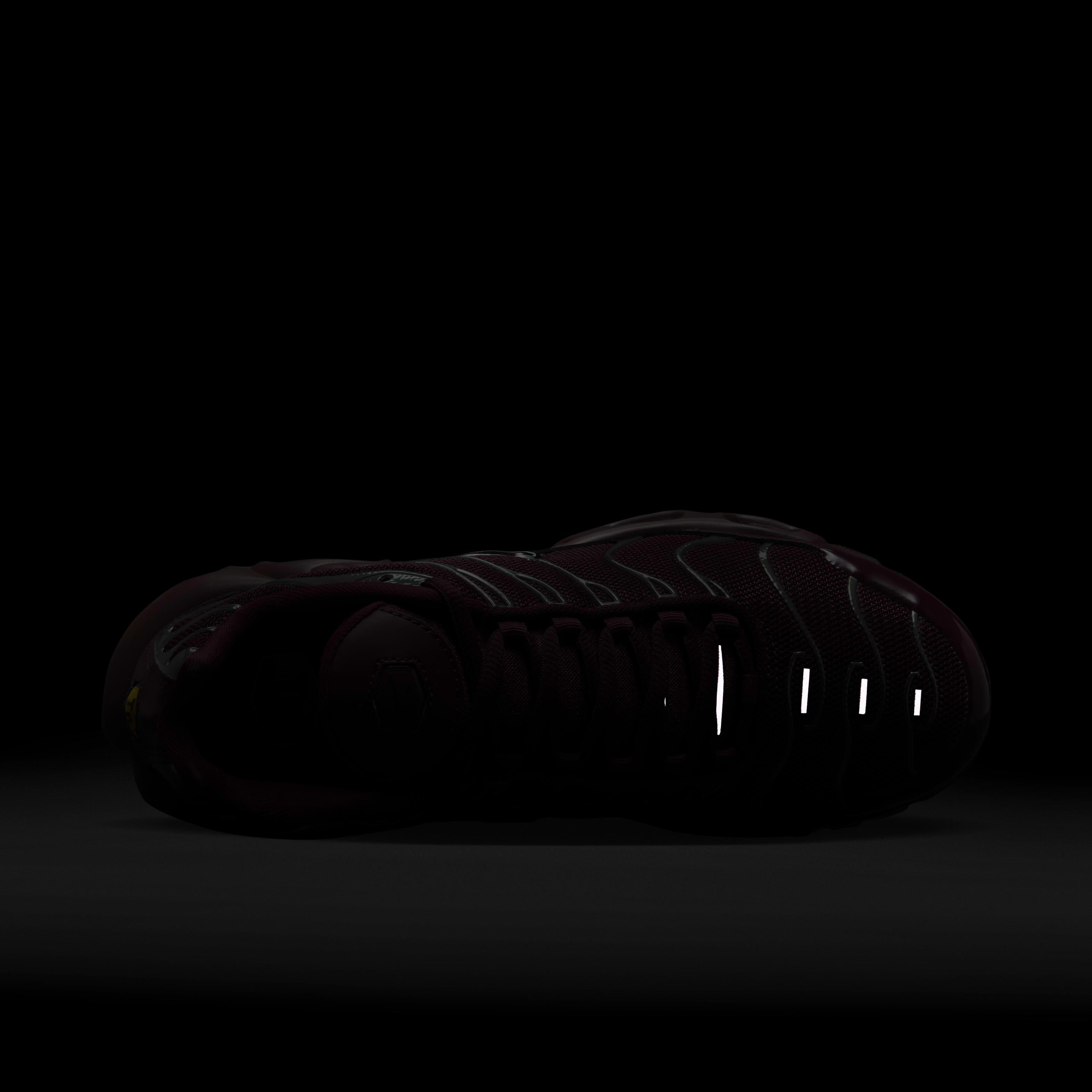 Nike Air Max Plus SE image number 8