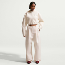 نايكي سبورتسوير