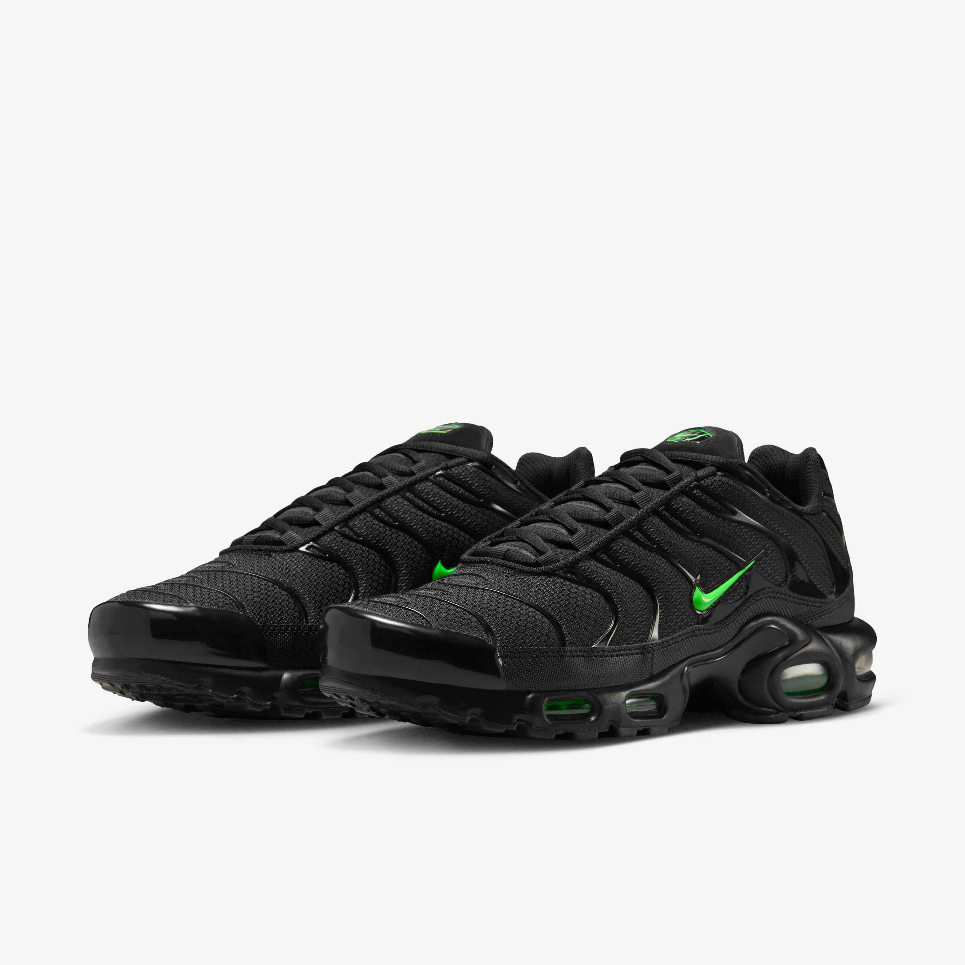 Nike Air Max Plus image number 4
