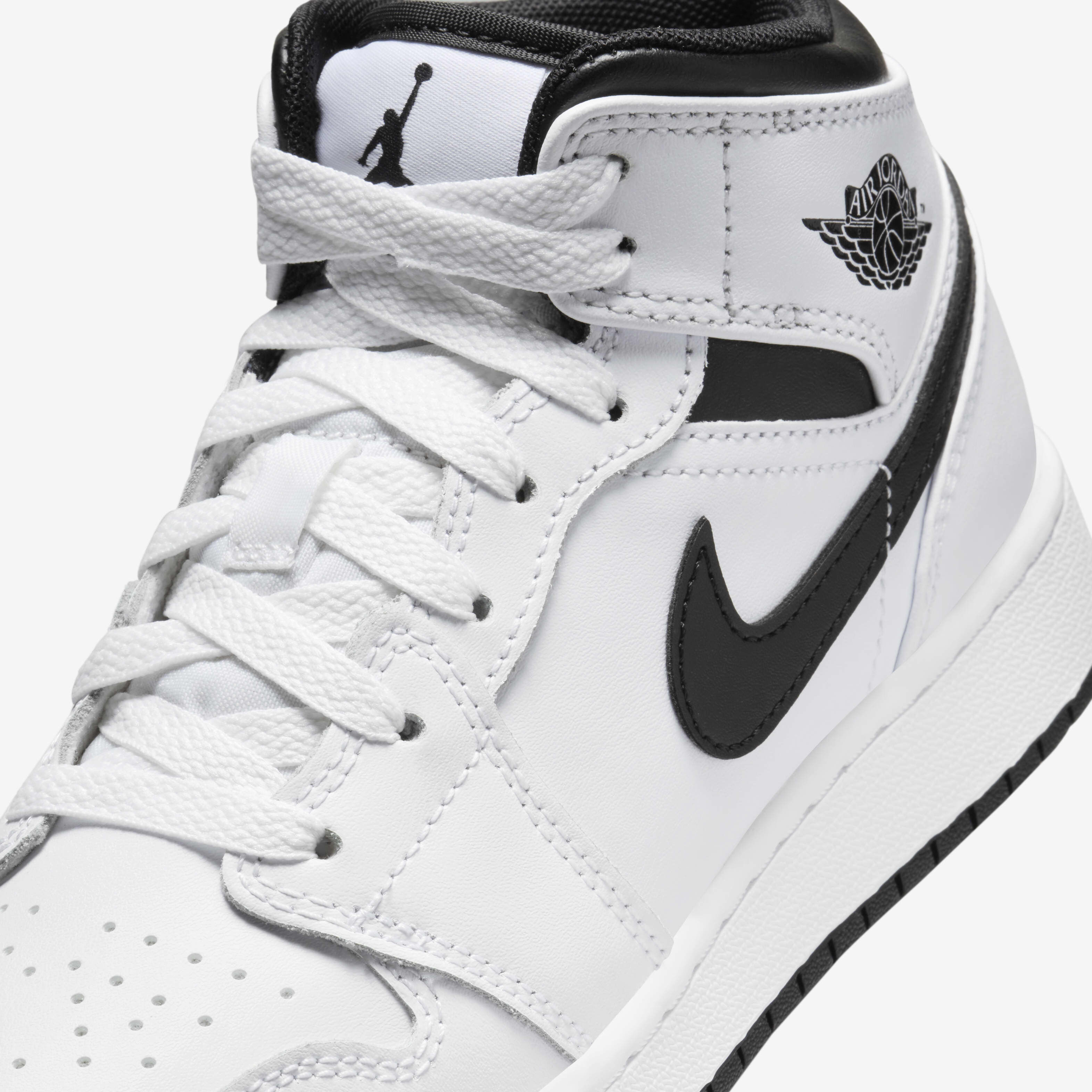 Air Jordan 1 Mid image number 6
