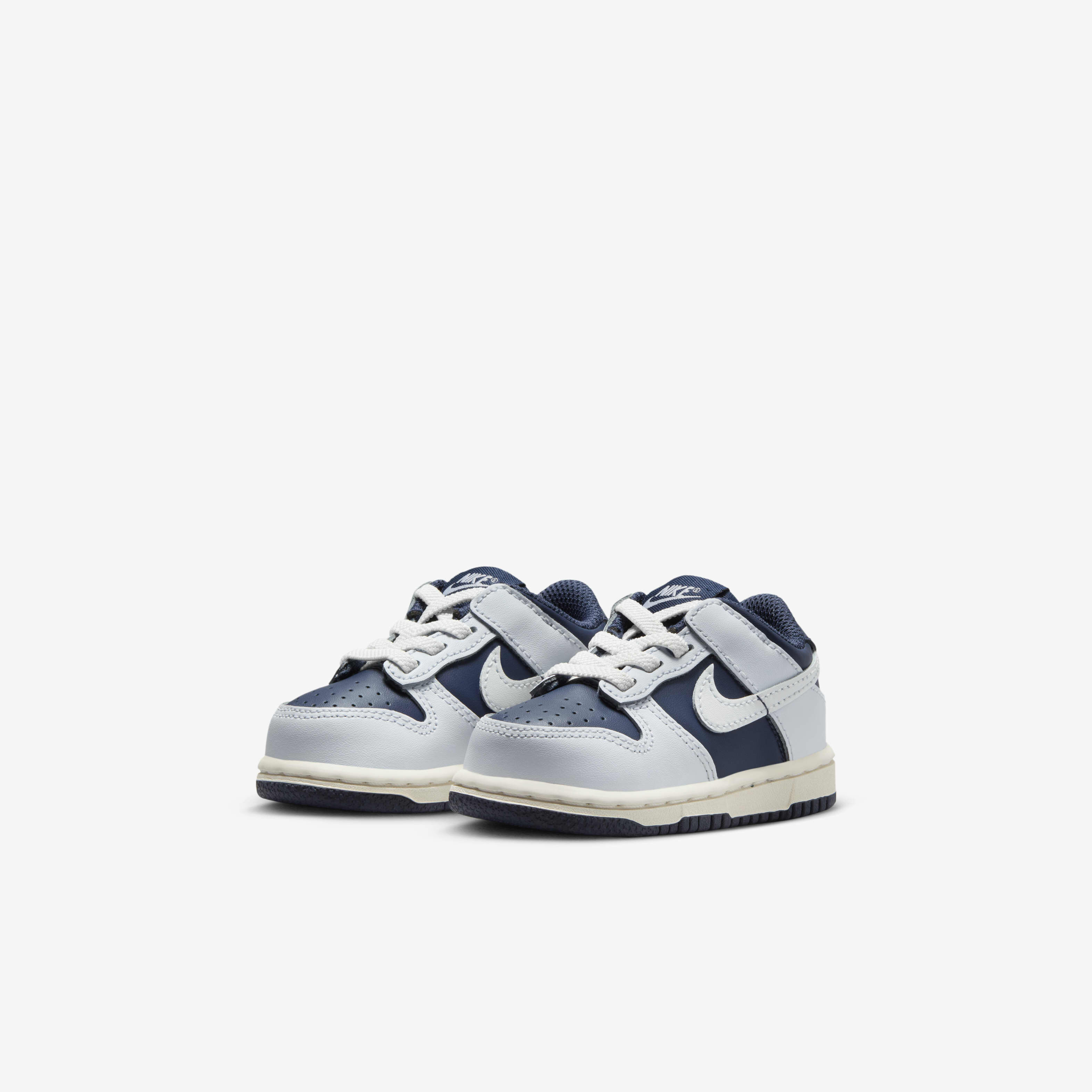 Nike Dunk Low image number 4