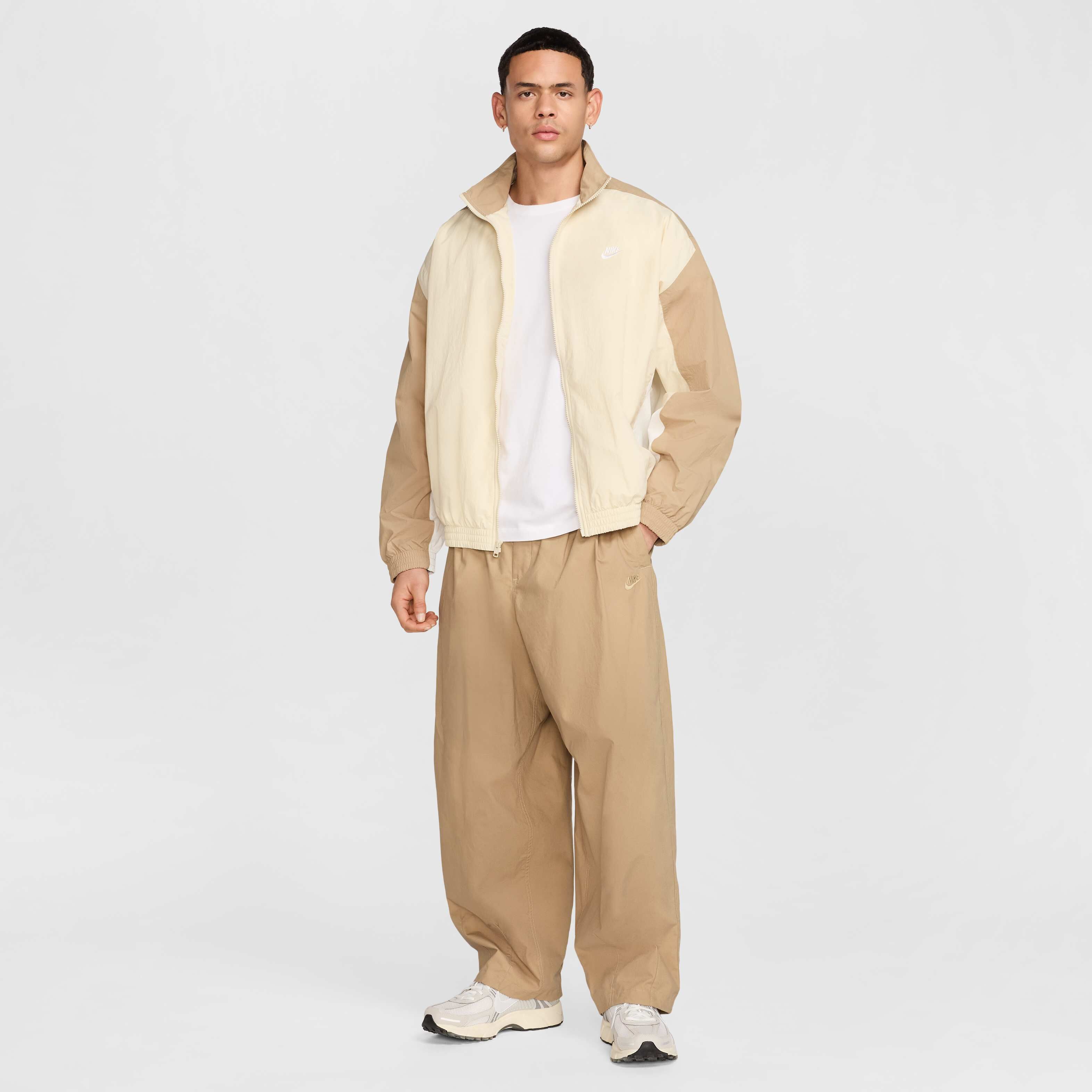 نايكي كلوب image number 5