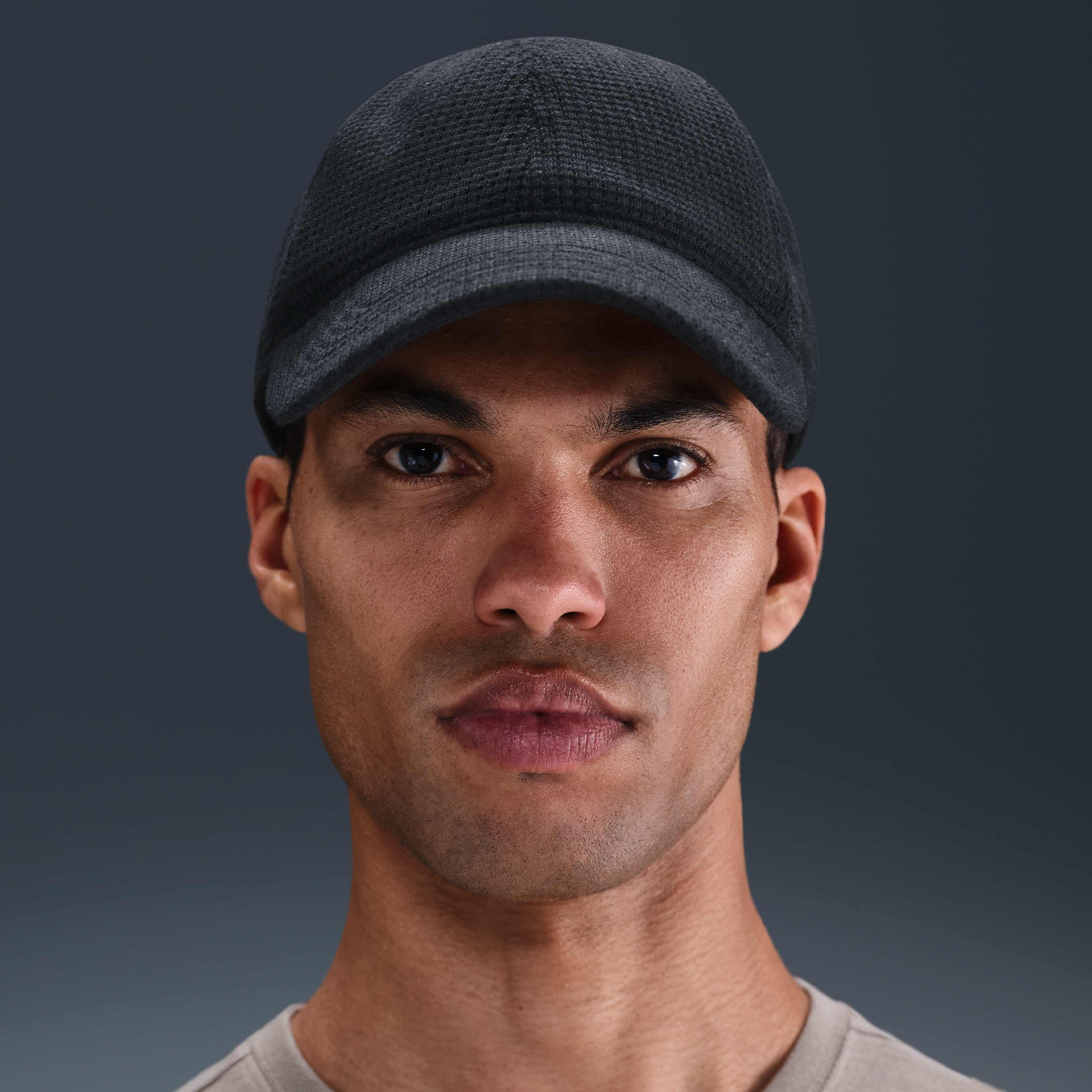 نايكي كلوب image number 2